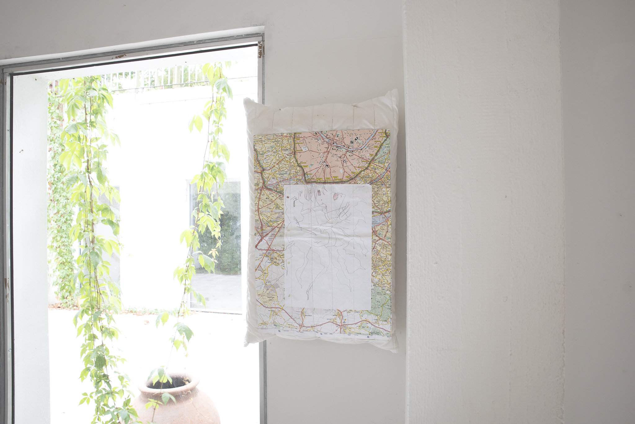 Jannis Besen, ShAmE (2022), Drawing sewn into city map of Paris sewn into pillow