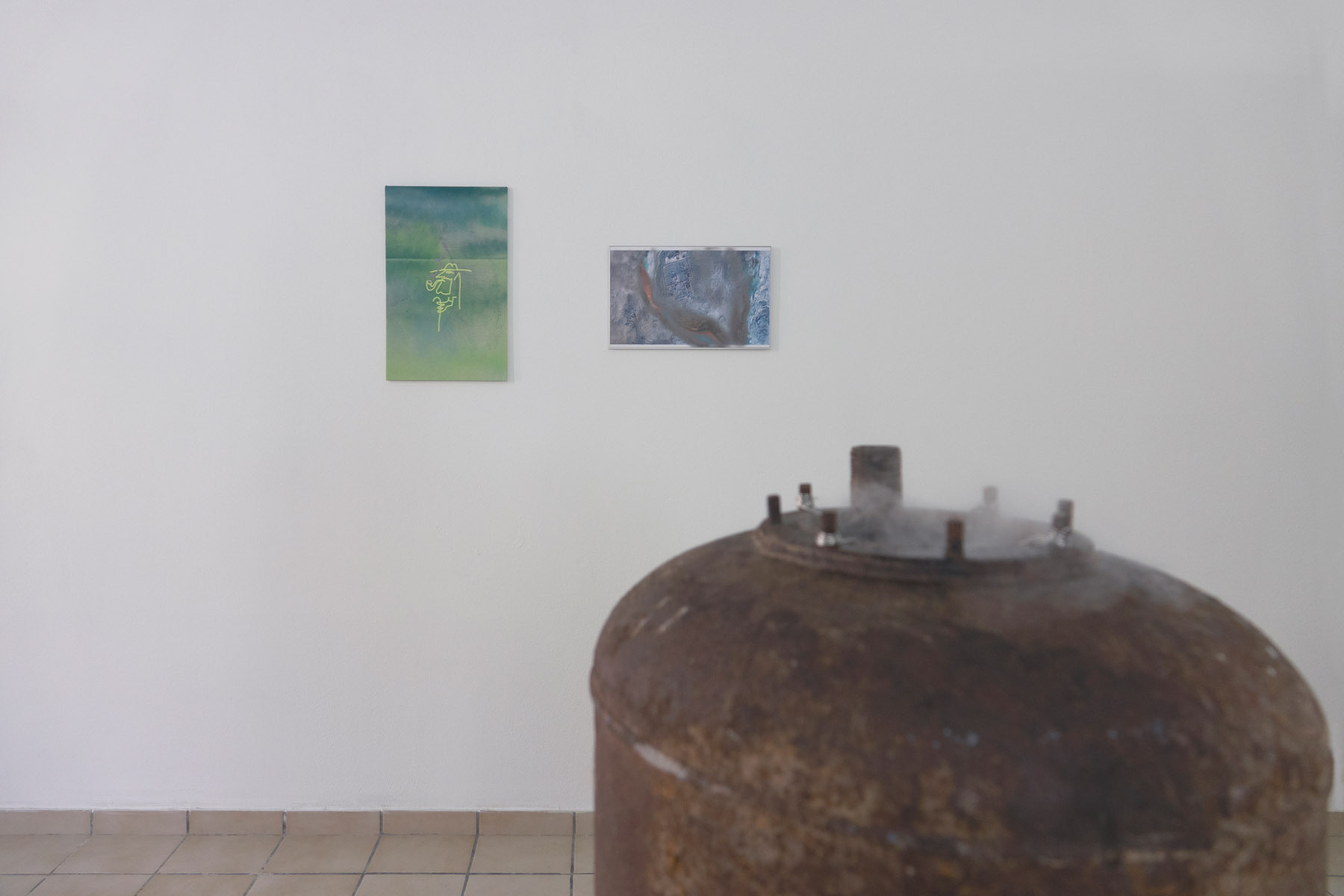 Installation view: Niko Abramidis &NE, Tatjana Vall, Susi Gelb