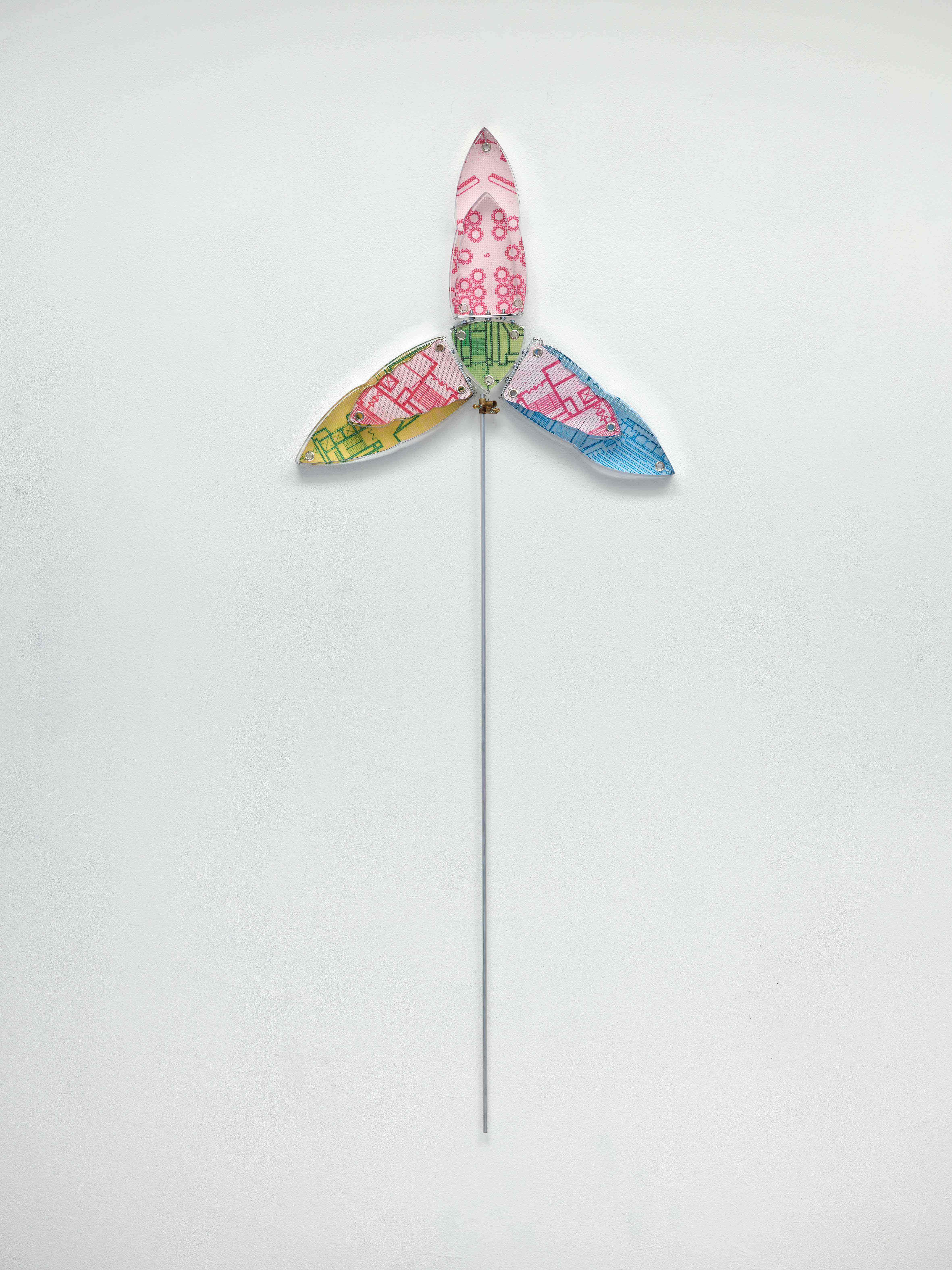carried away 3 2022 screws, nuts, aluminum, wire, eyelet, printed mesh fencing 122 Ă 46 cm