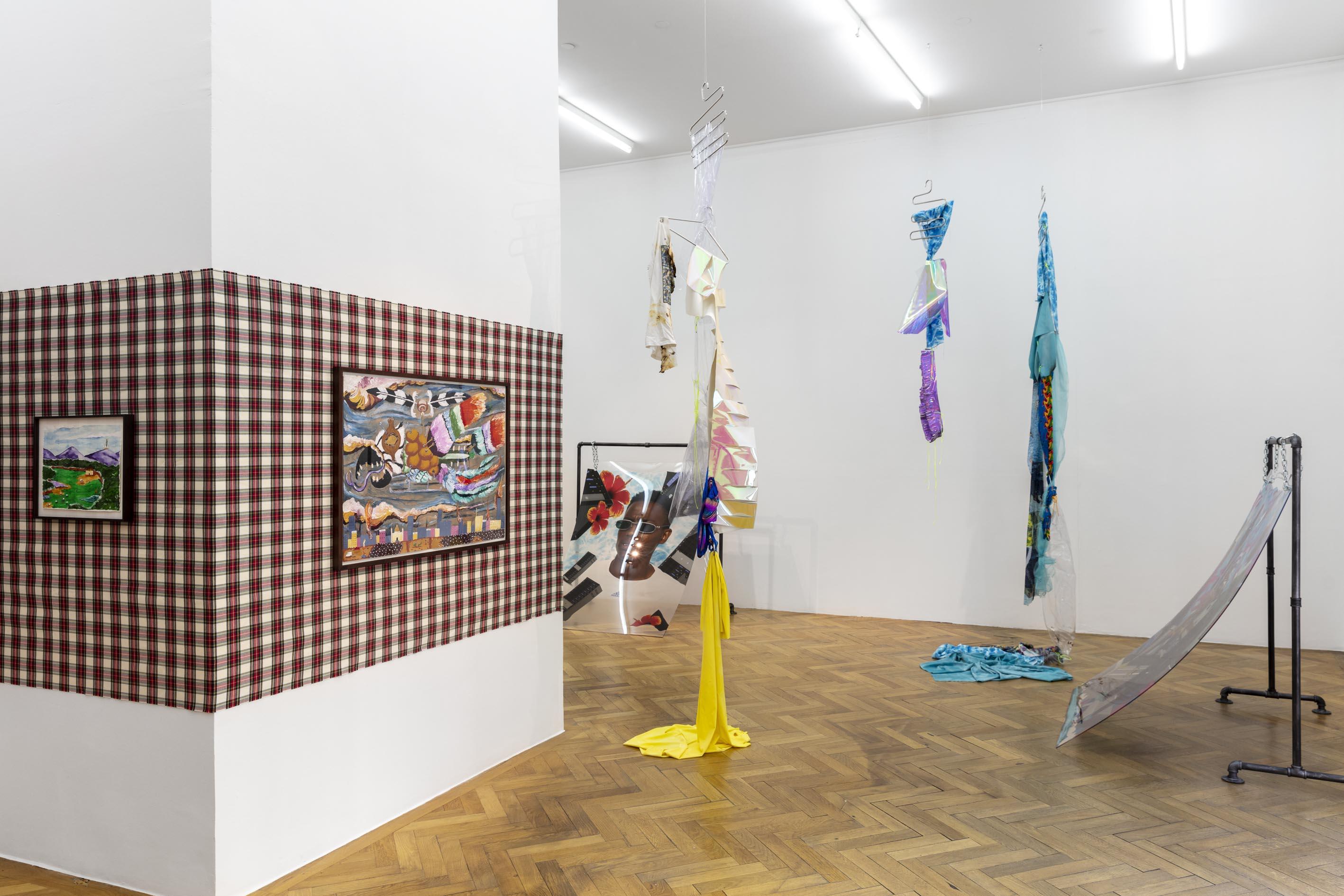 Anna Ehrenstein & Andrew Gilbert, Various Others 2022, in collaboration with KOW, Berlin, installation view, 2022, Sperling, Munich.