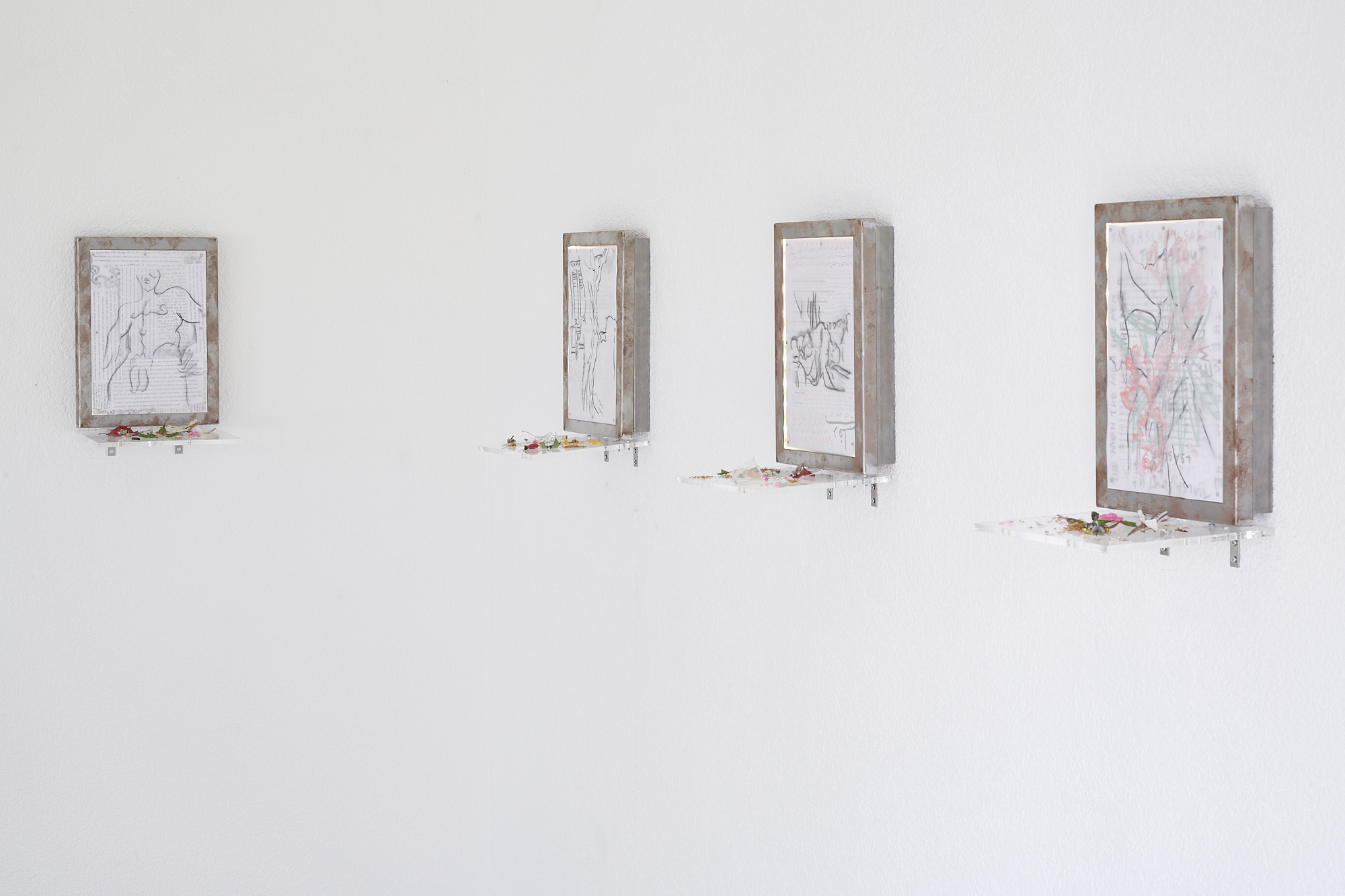 Ashkan Sepahvand, TULSASLUT (Relics), framing and mounting jpp, courtesy of the artists. Photo: Alizée Quinche.