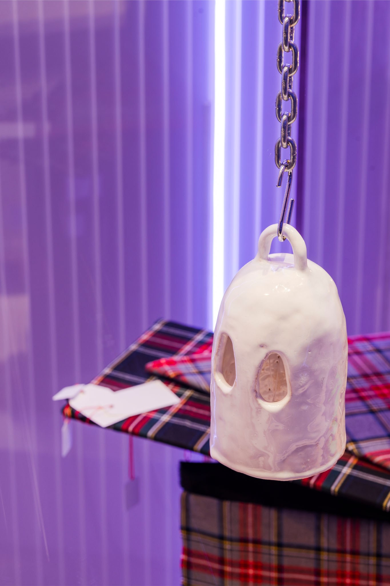 Black Palm – Sonja Cvitkovic, Daily Deals, New Toni, Berlin, 2022, Installation view