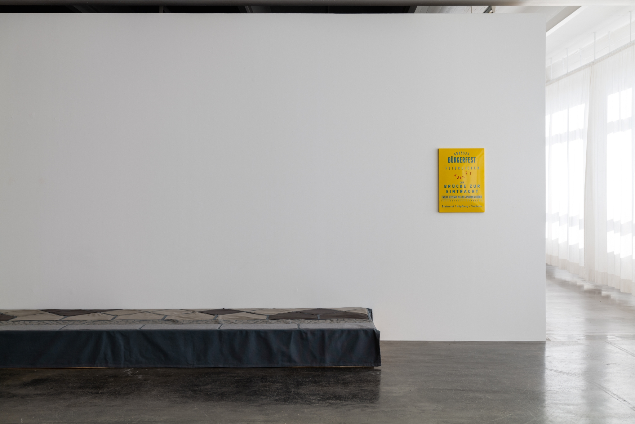Wilhelm Klotzek, Grosses BĂŒrgerfest, 2018, screen print and stove enamelling on steel, 58 x 41,5 x 2 cm, Courtesy Wilhelm Klotzek and Klosterfelde Edition, © the artist.