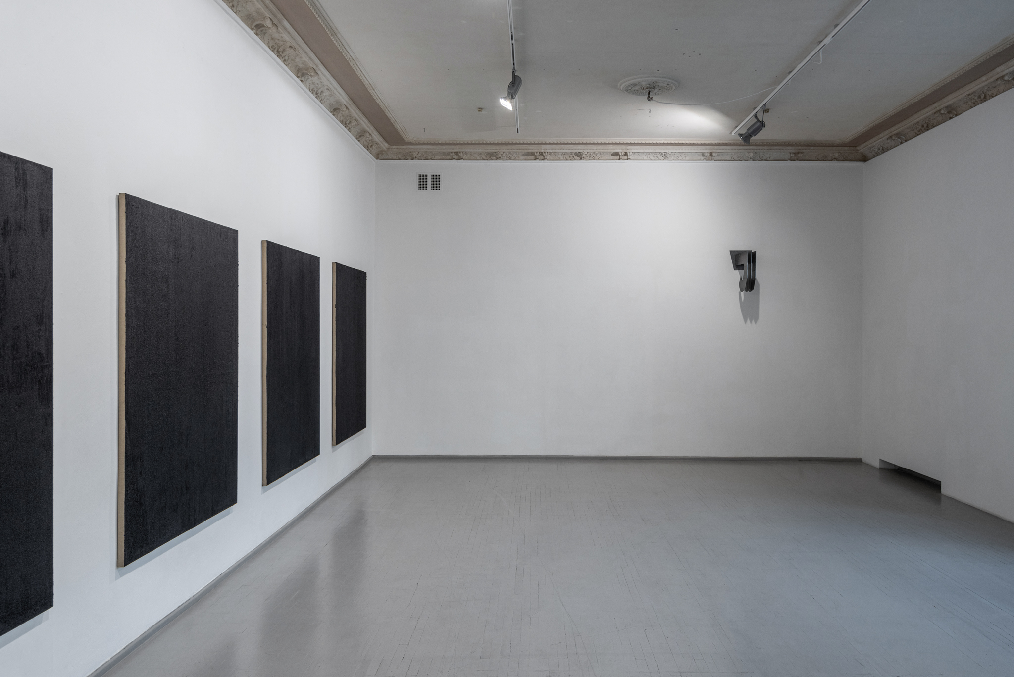 Ignas Krunglevičius, Acid Rain Echo, 2022, exhibition view, Galerija Vartai, Vilnius, Lithuania