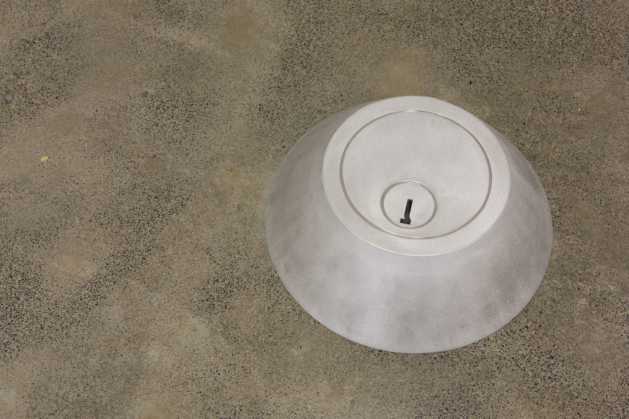 Like a gas, the soul tends to fill the entire space which is given it, 2022, aluminium, air humidifier, sage oil