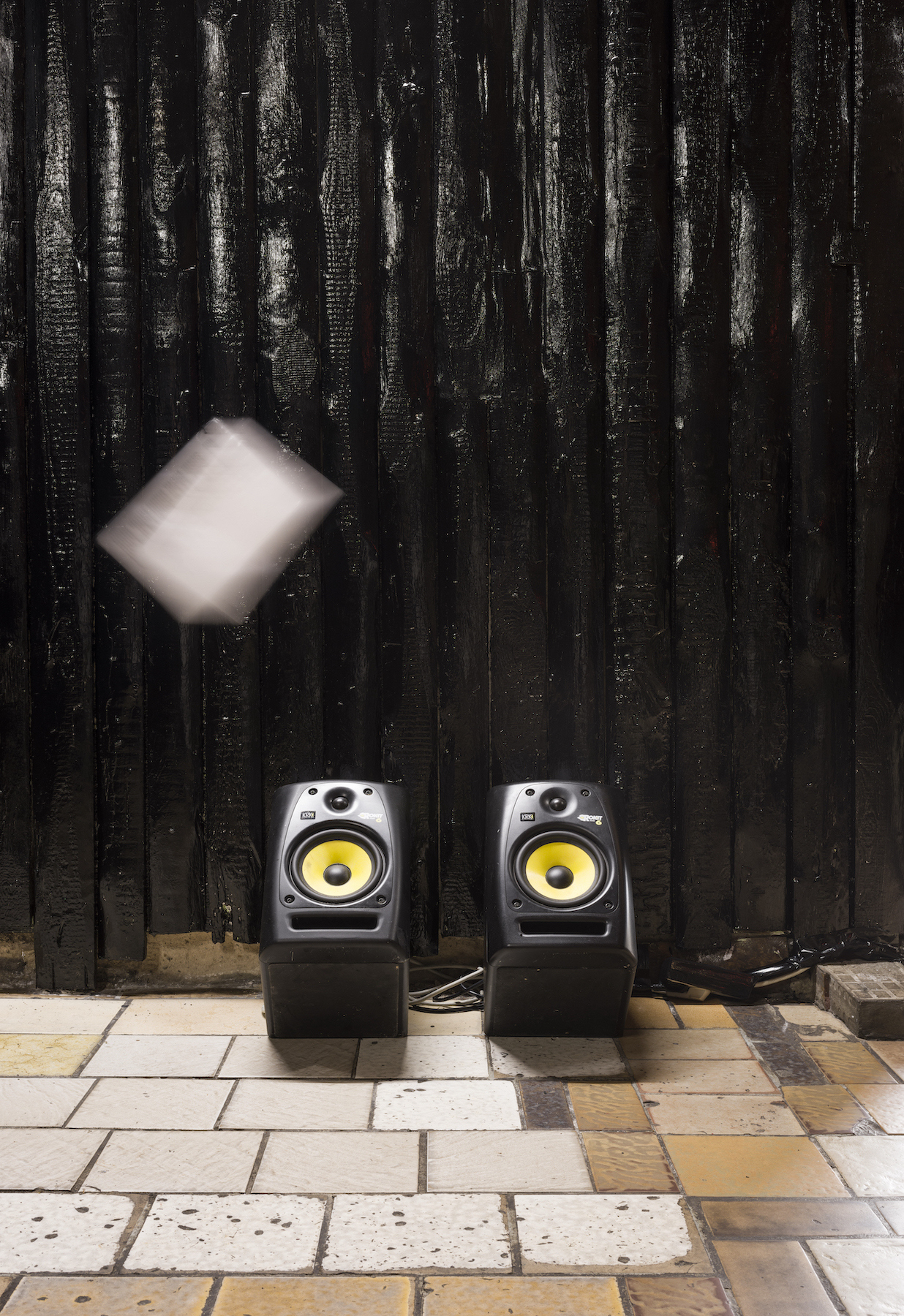 Lukasz Horbow, earthly lament, audio loop, 9:14 min, 2022