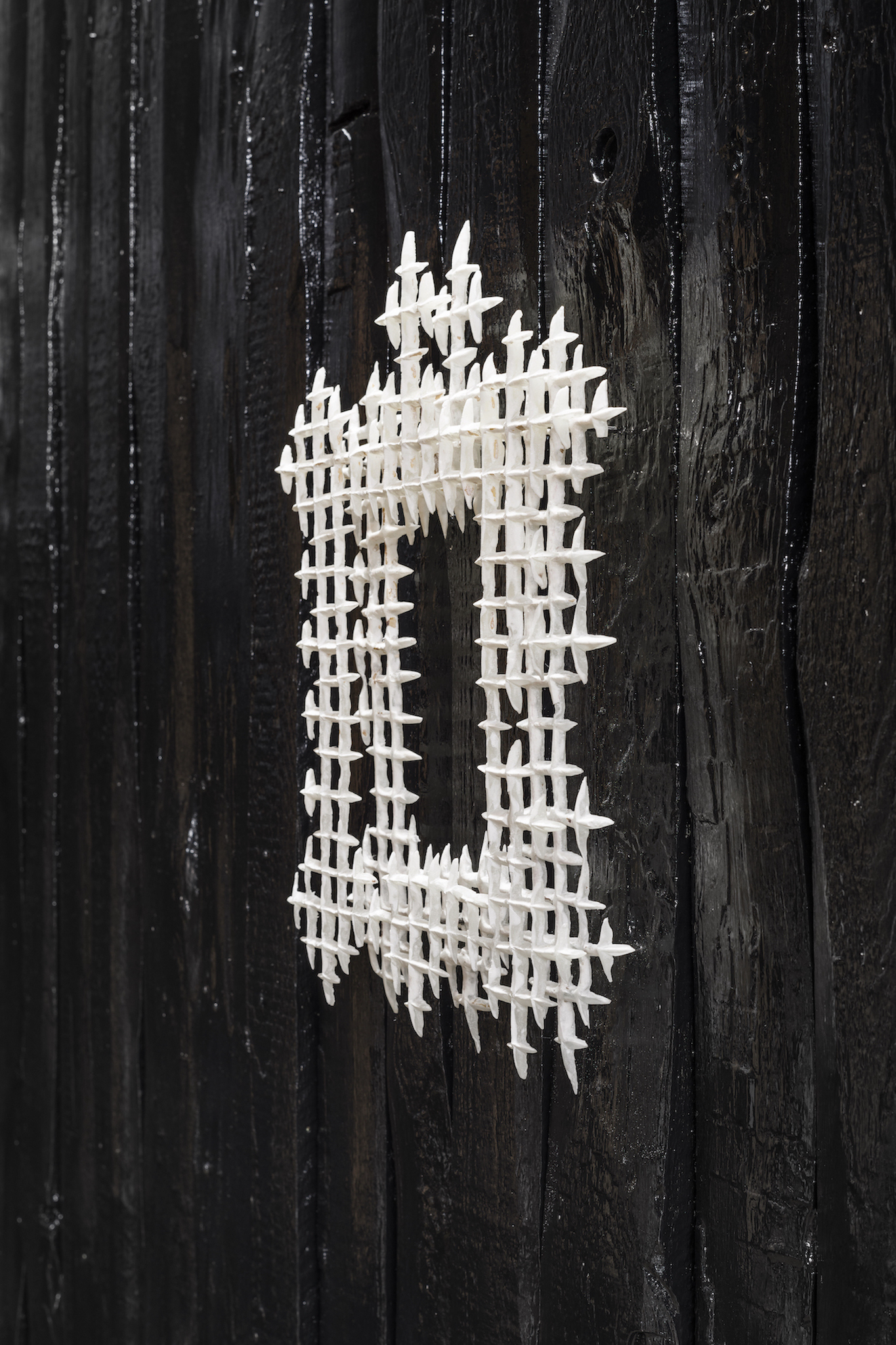 Taissa Fromme, 4 u, polymer plaster, epoxy resin, fiberglass, steel, 33 x 40 x 5 cm, 2022