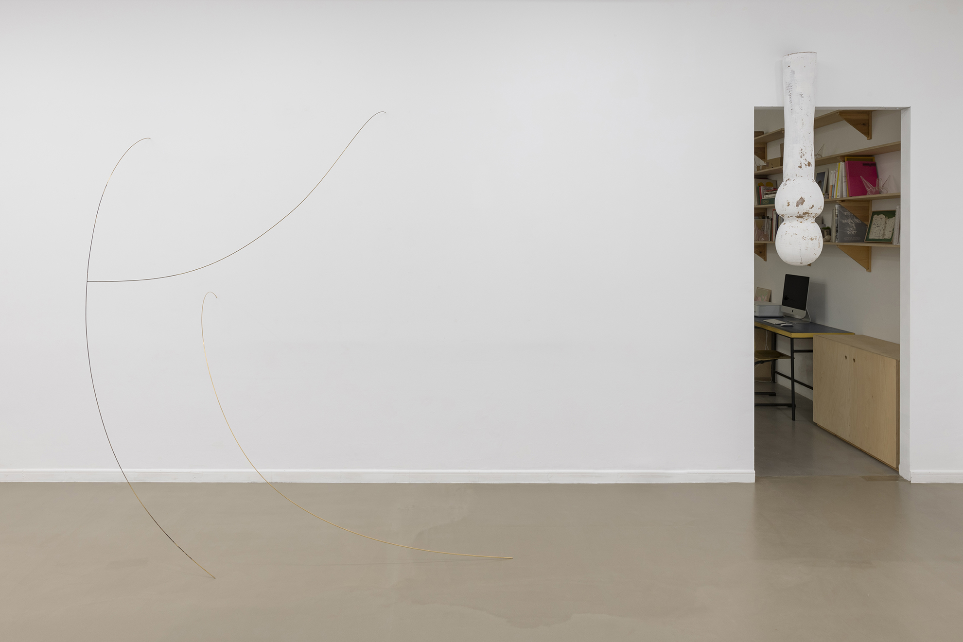 Wordless and Earthen, exhibition view at Bombon projects, 2022.