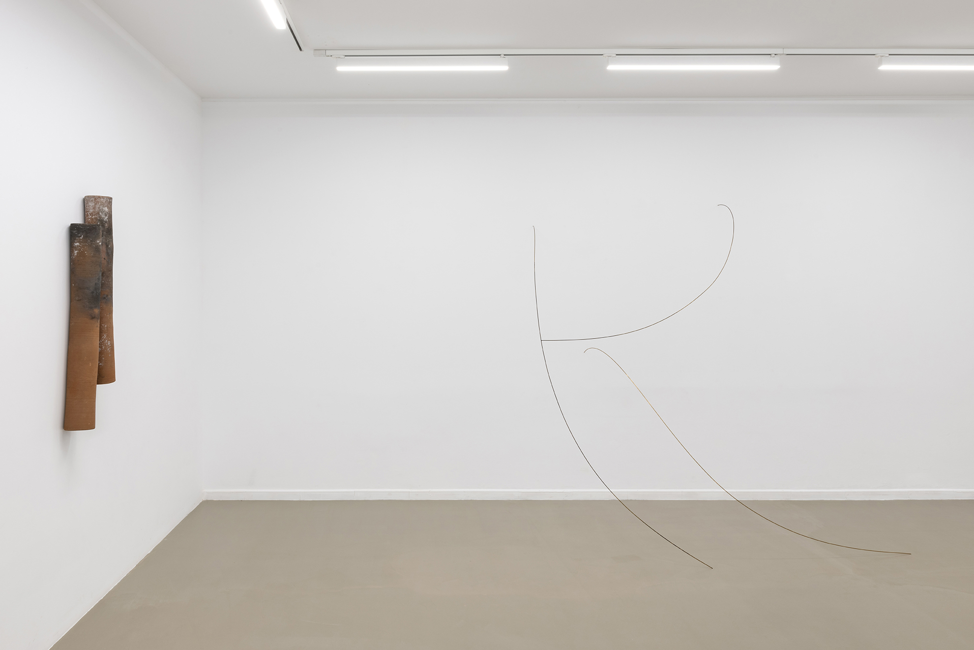 Wordless and Earthen, exhibition view at Bombon projects, 2022.