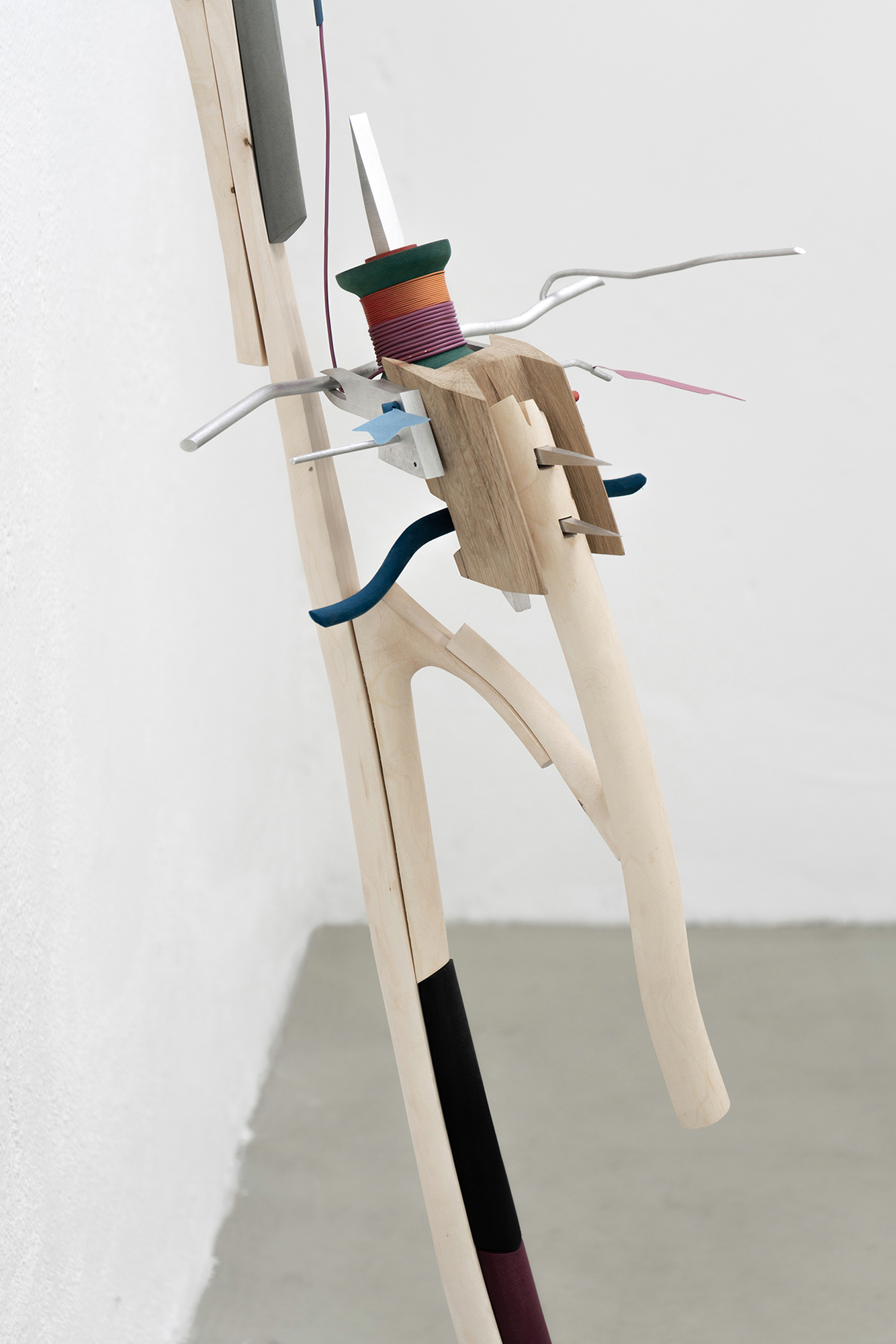 Lukas Hoffmann, fishing rod, 2022, maple, oak, MDF, aluminum, transparent paper, spray paint, 140 x 40 x 260 cm