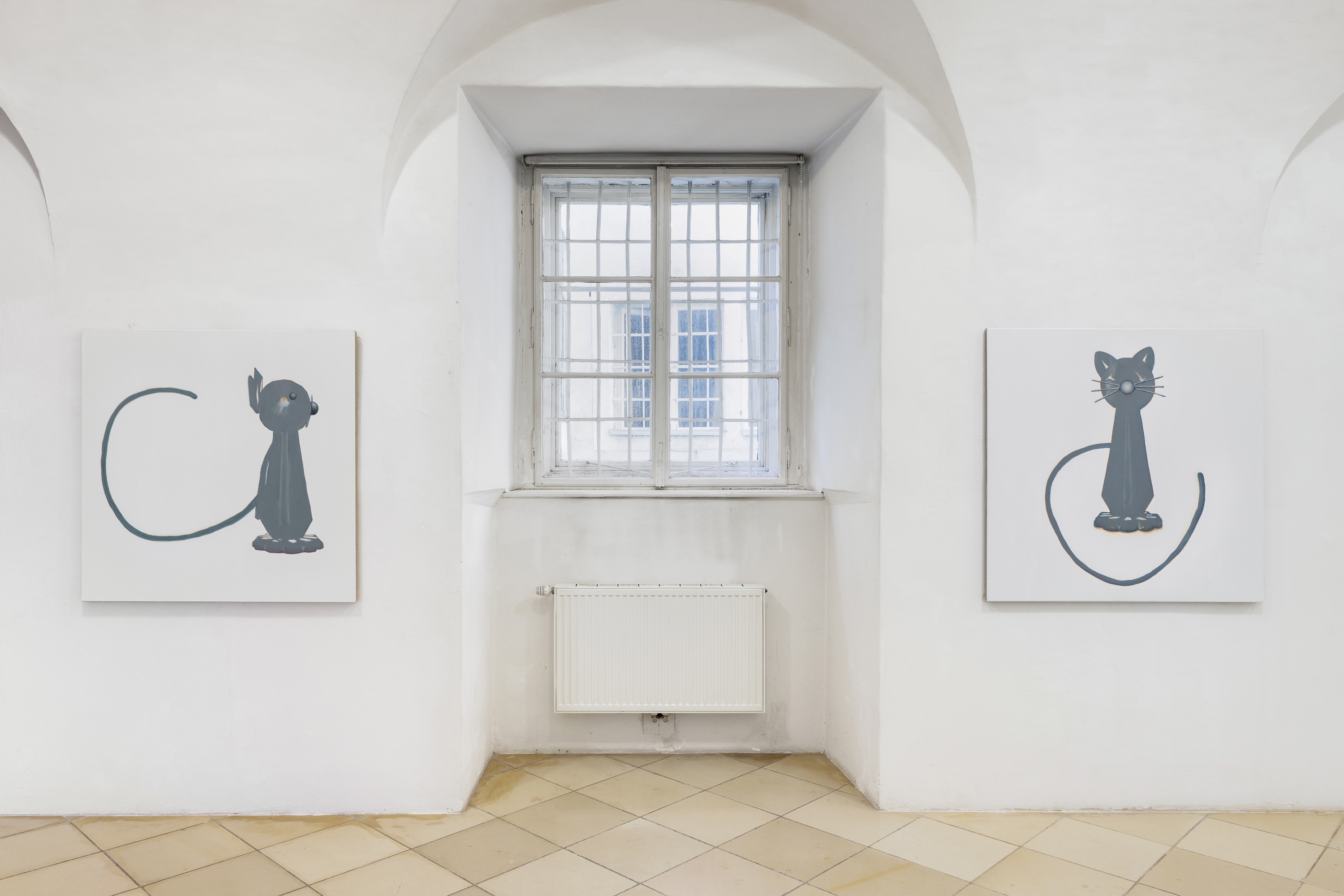 Demian Kern, To be titled (Katze 2), To be titled (Katze 1), 2022, Installation view Capture Captures, curated by Lucie Pia, Universitätsgalerie der Angewandten im Heiligenkreuzerhof, Sala Terrena, Wien, 2022 (from left to right)
