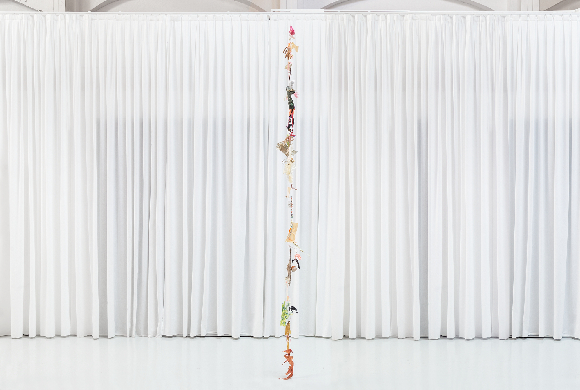 Reliquias II, Found objects, Aluminium wire, Paper and Wax, 3m high, 2022