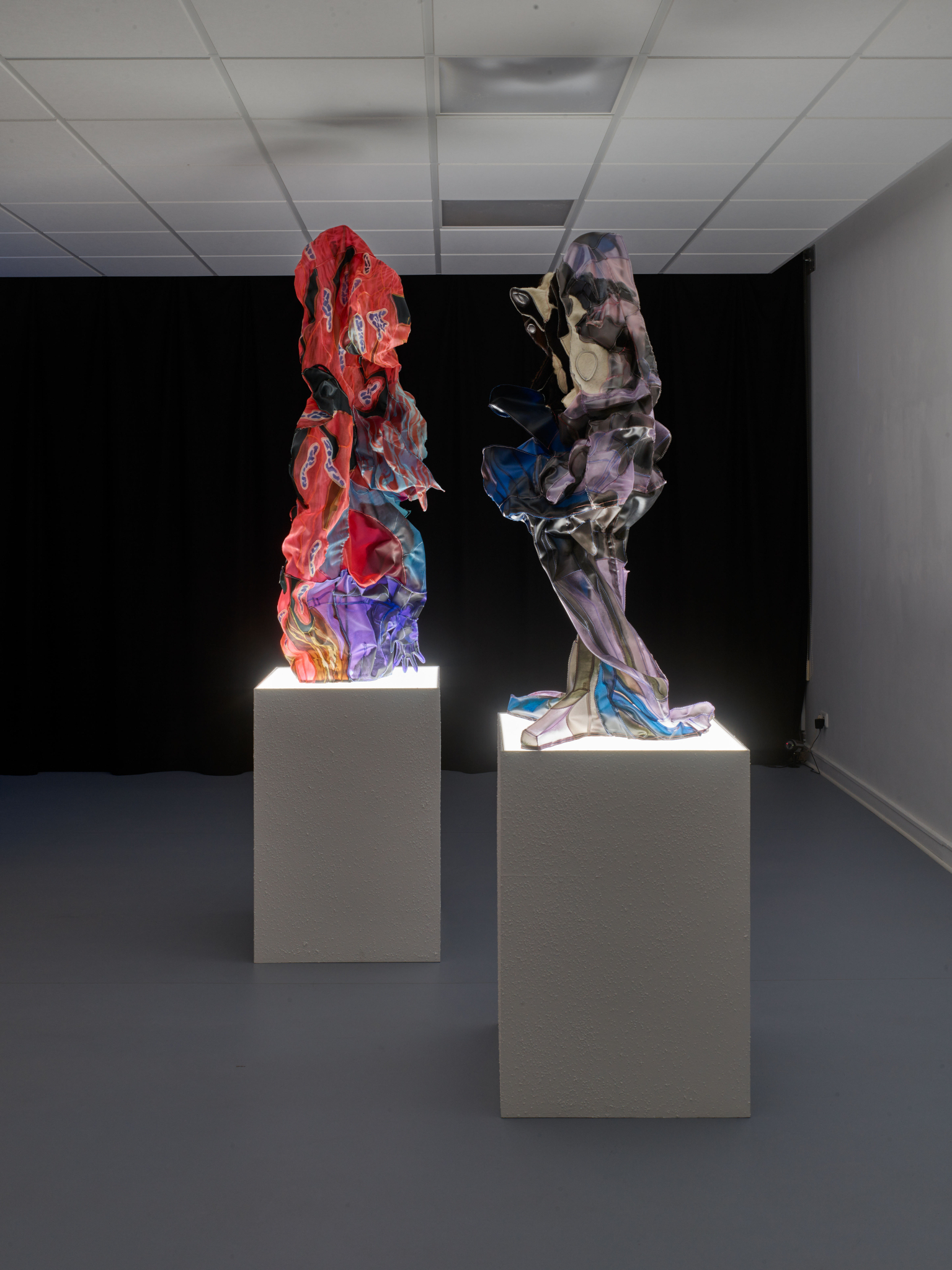 Fynn Ribbeck, Distand Call, 125x61x168 cm, Hide and Seek 61x61x240 cm, 2022