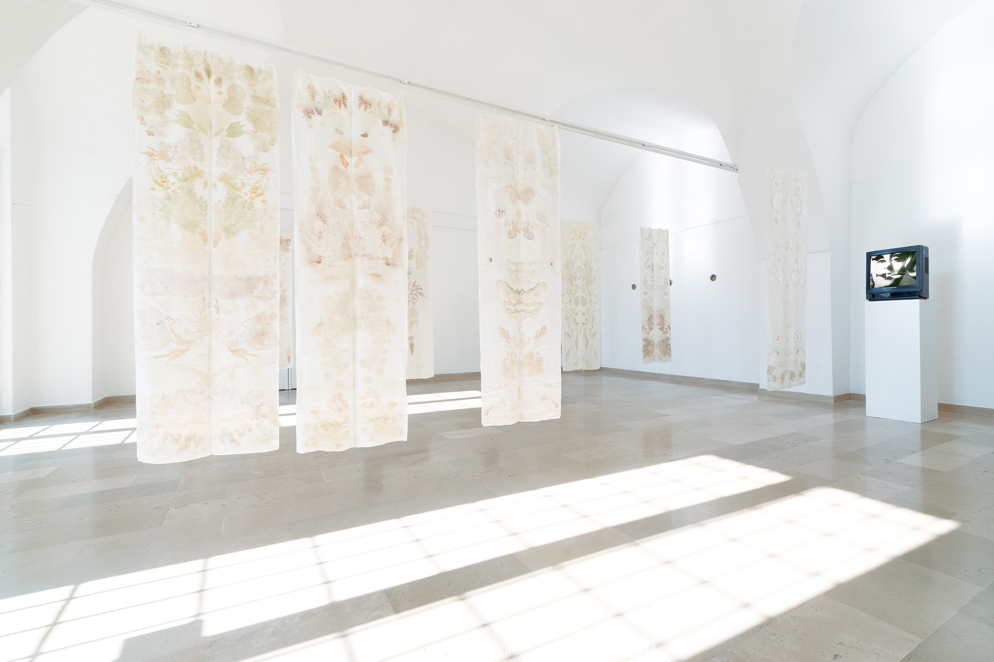 Controra Ep. IV, Installation view, Chiara Camoni, Merce Cunningham.