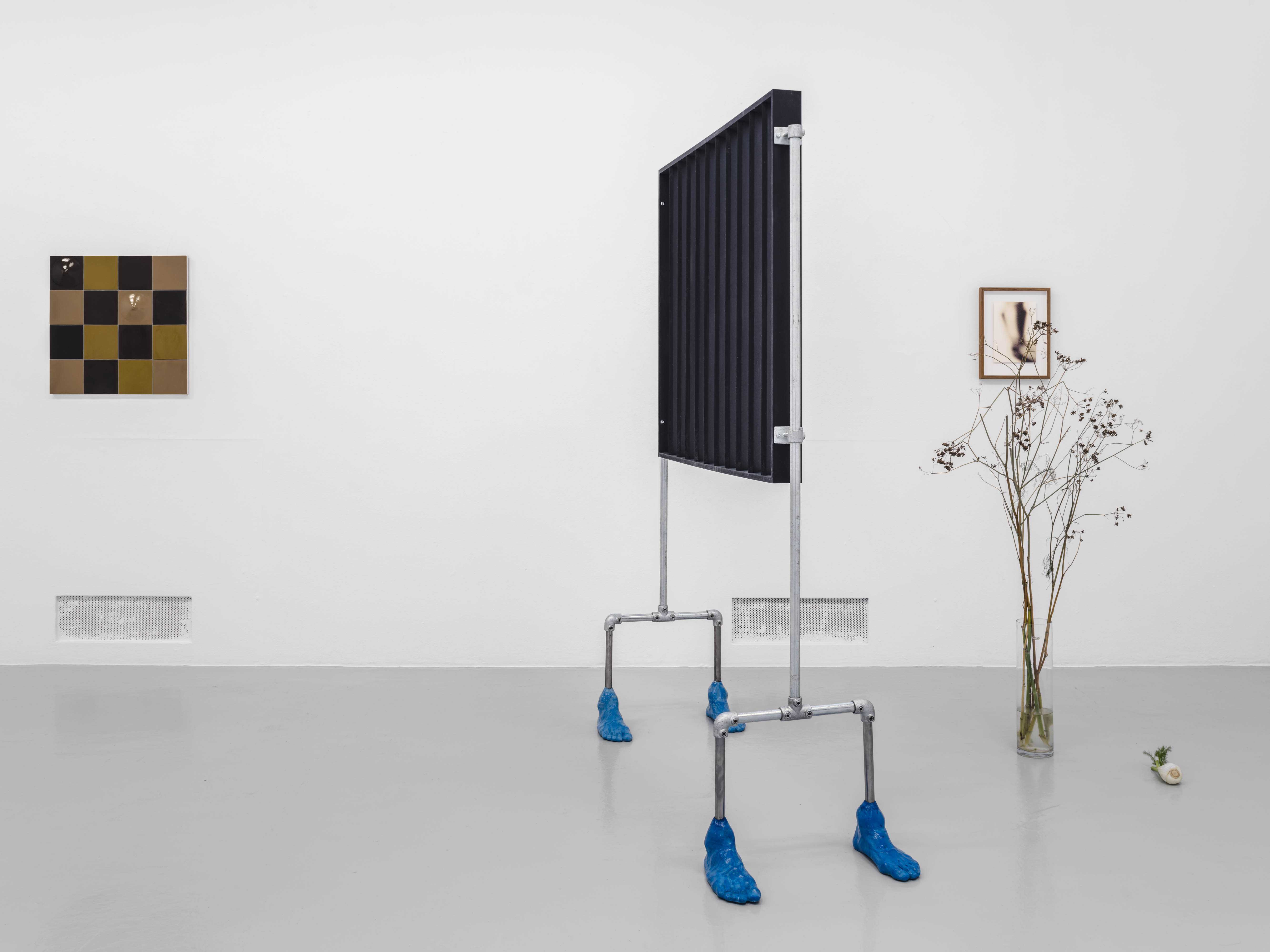 (From left) Unit Loop III, PLA, Burnt umber, Ochre, Paint Medium, UV Resistant Lacquer, Grout, MDF 61 x 61 x 3 cm, Cruise Blinder & Finocchio, Finocchio, Dried Fennel, Fresh Fennel, Glass Vase, Water, Fennel’s Essential Oil