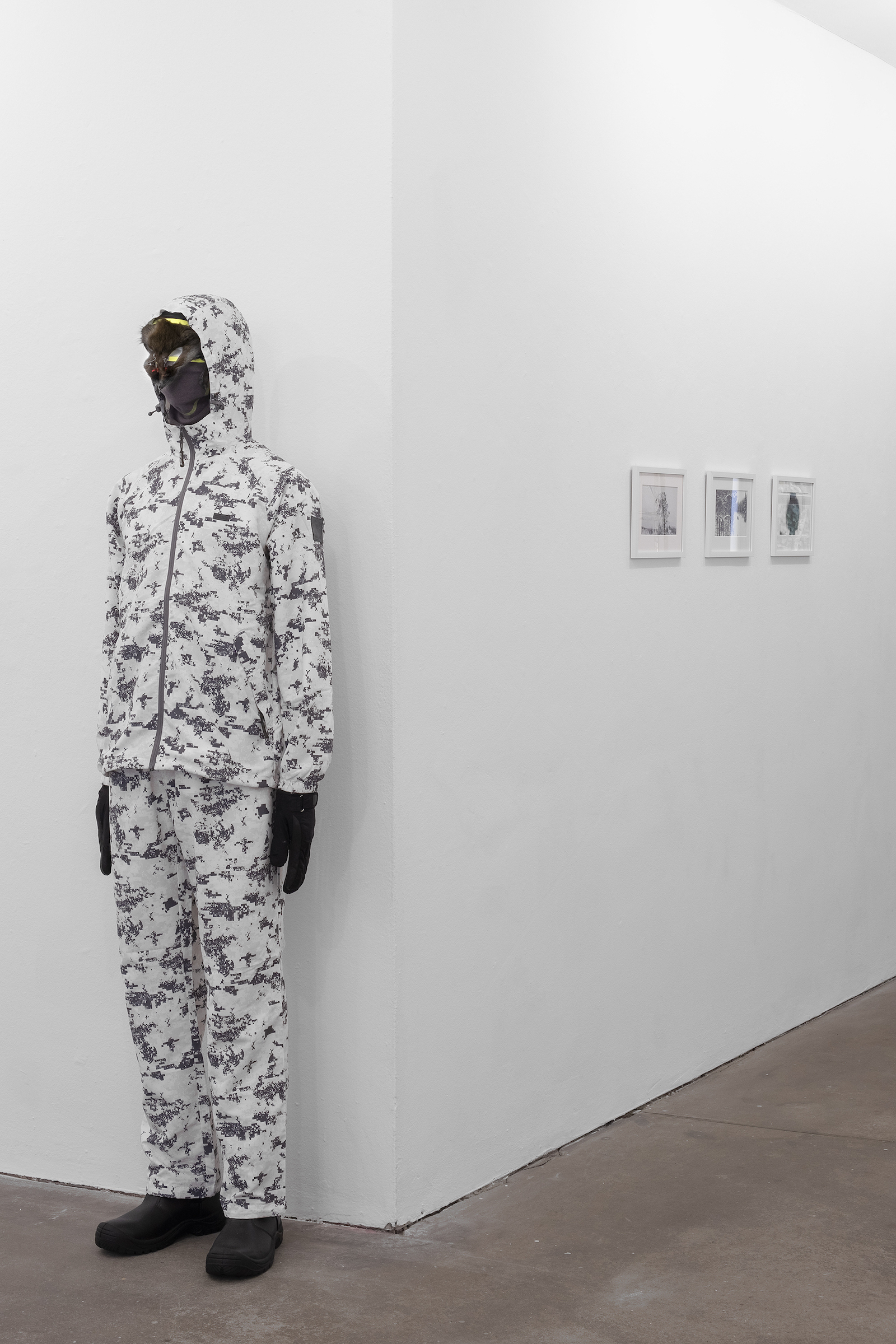 Veronika Dräxler, Exhibthion view Traces of Life / How to Kill, Kunstverein Grafschaft Bentheim. Photo kvgb 2022