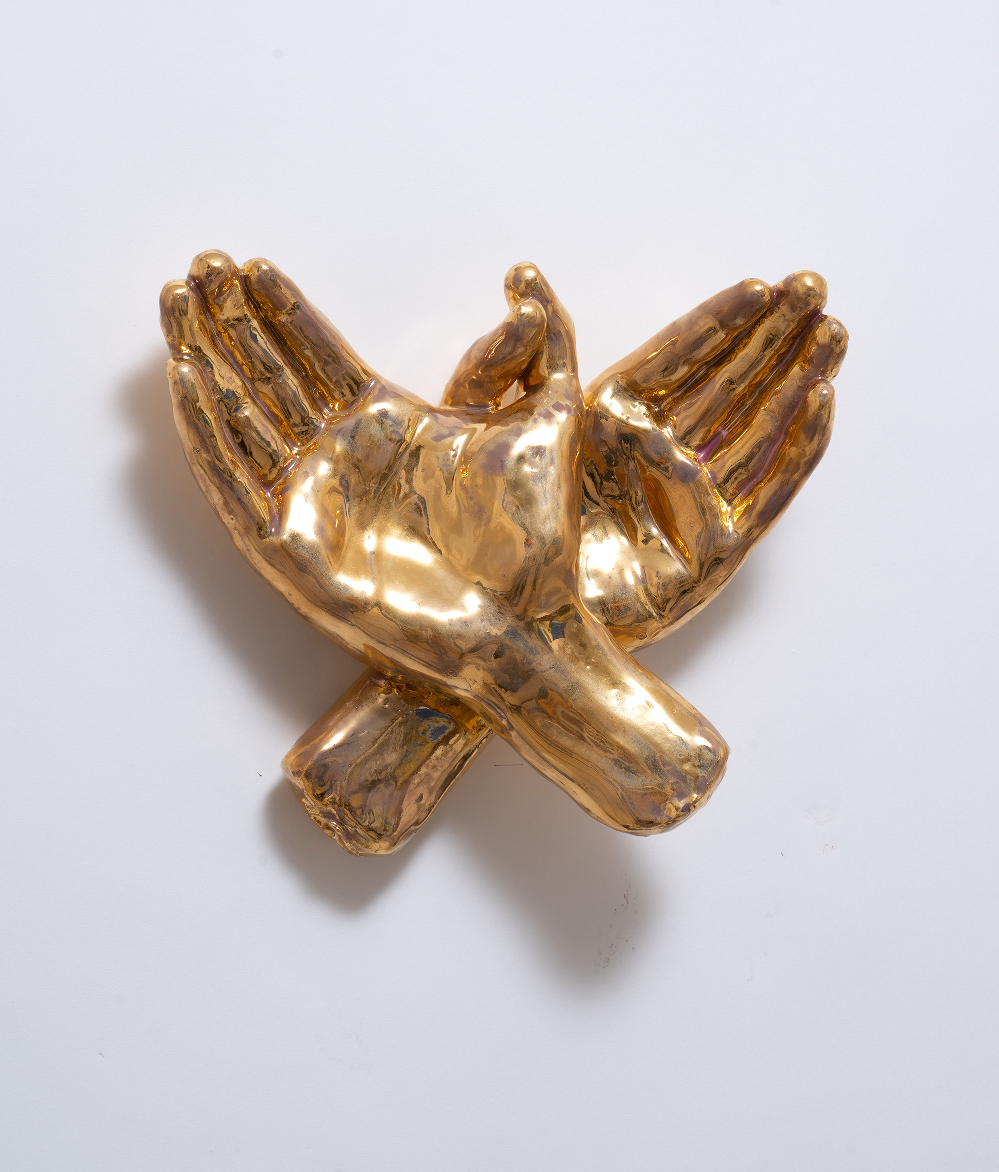 Robert Brambora, Bird, 2023, ceramic, liquid bright gold, 25 x 26 x 6 cm, unique