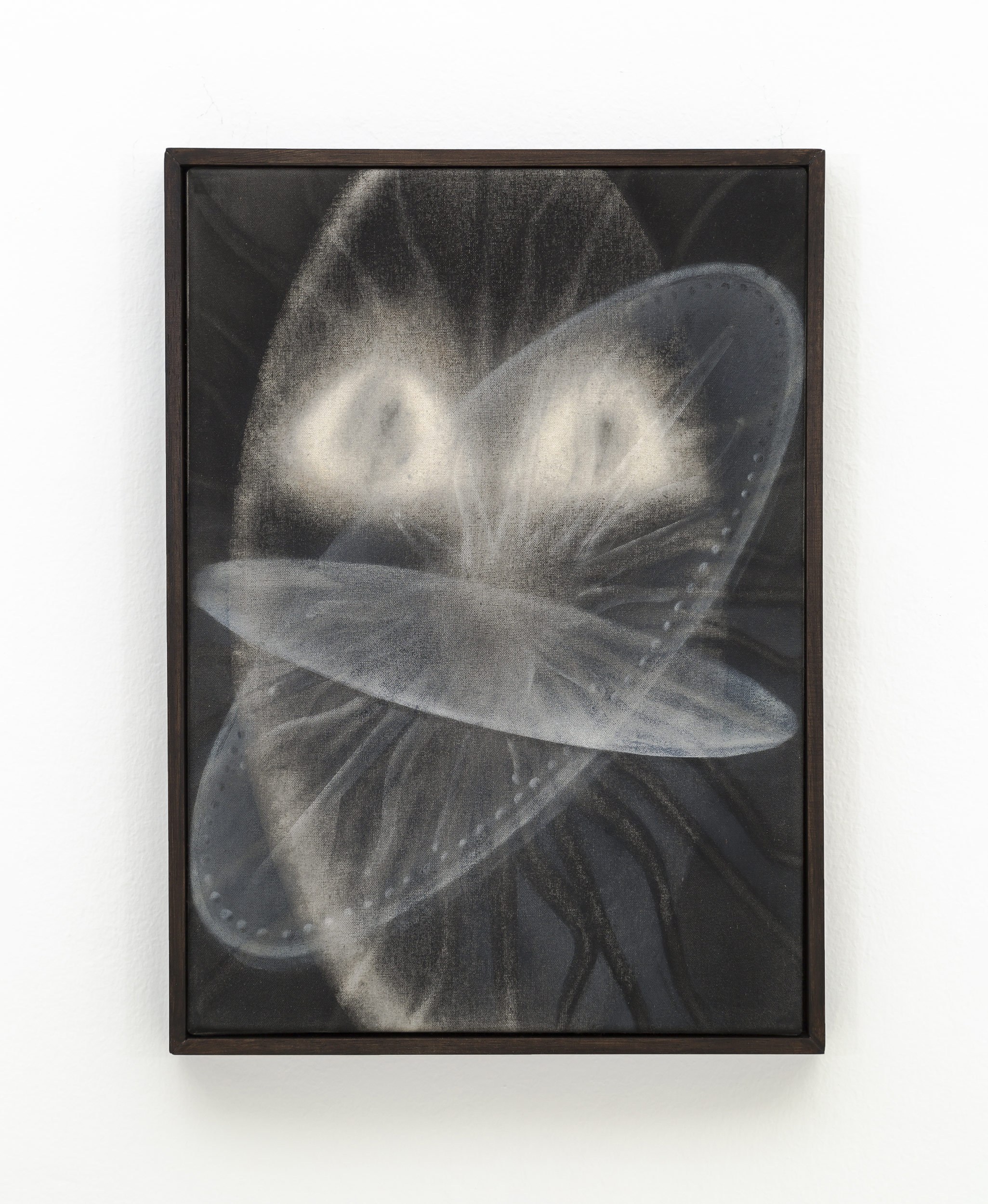 Untitled. 42 x 30 cm. graphite, ferrite and chalk on canvas, 2022.