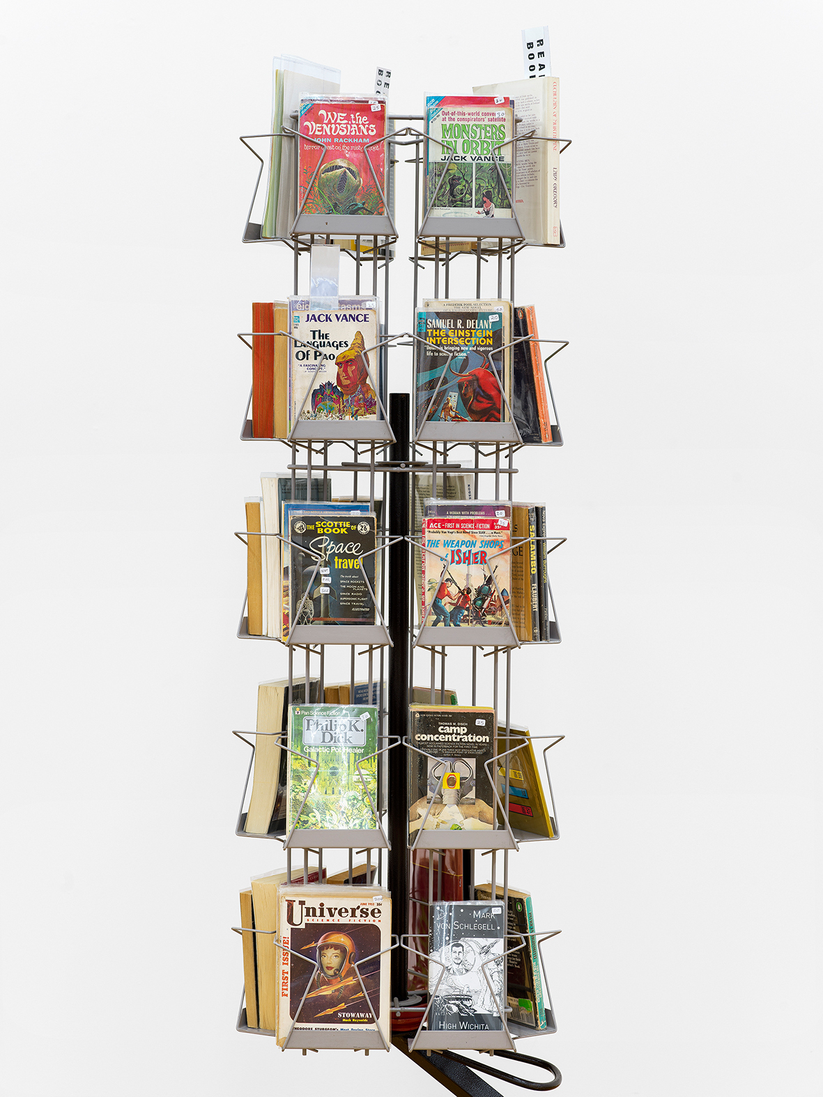 Mark von Schlegell, Real Books Stand, Real Books and Book Stand, 2022 / Photo: Cedric Mussano / Courtesy: the artist and Kirchgasse Gallery