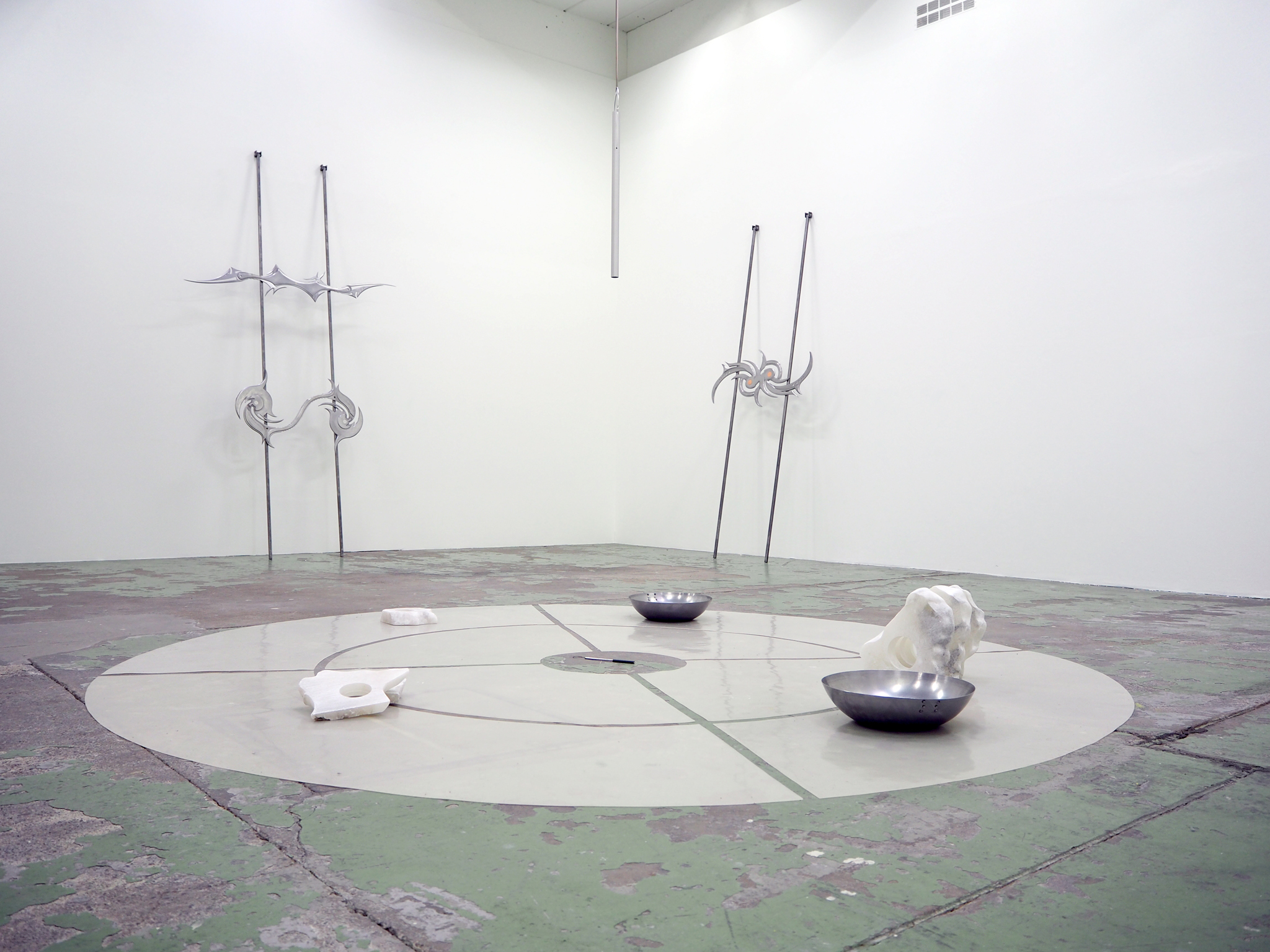 'Polish & Tone' / 'Pose #9' (Collaboration with Iwan Boverhof), exhibition view Bærum Kunsthall