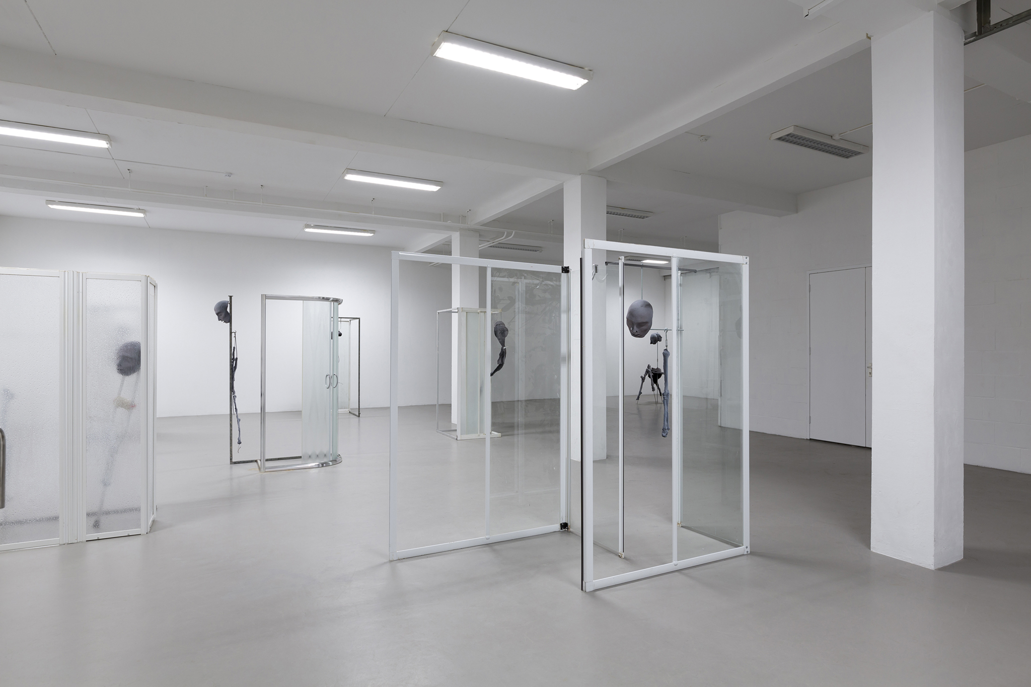 Giulia Cenci, dry salvages, installation views and details, P/////AKT, 2023.âš Photographs by Charlott Markus, courtesy of P/////AKT Amsterdam.