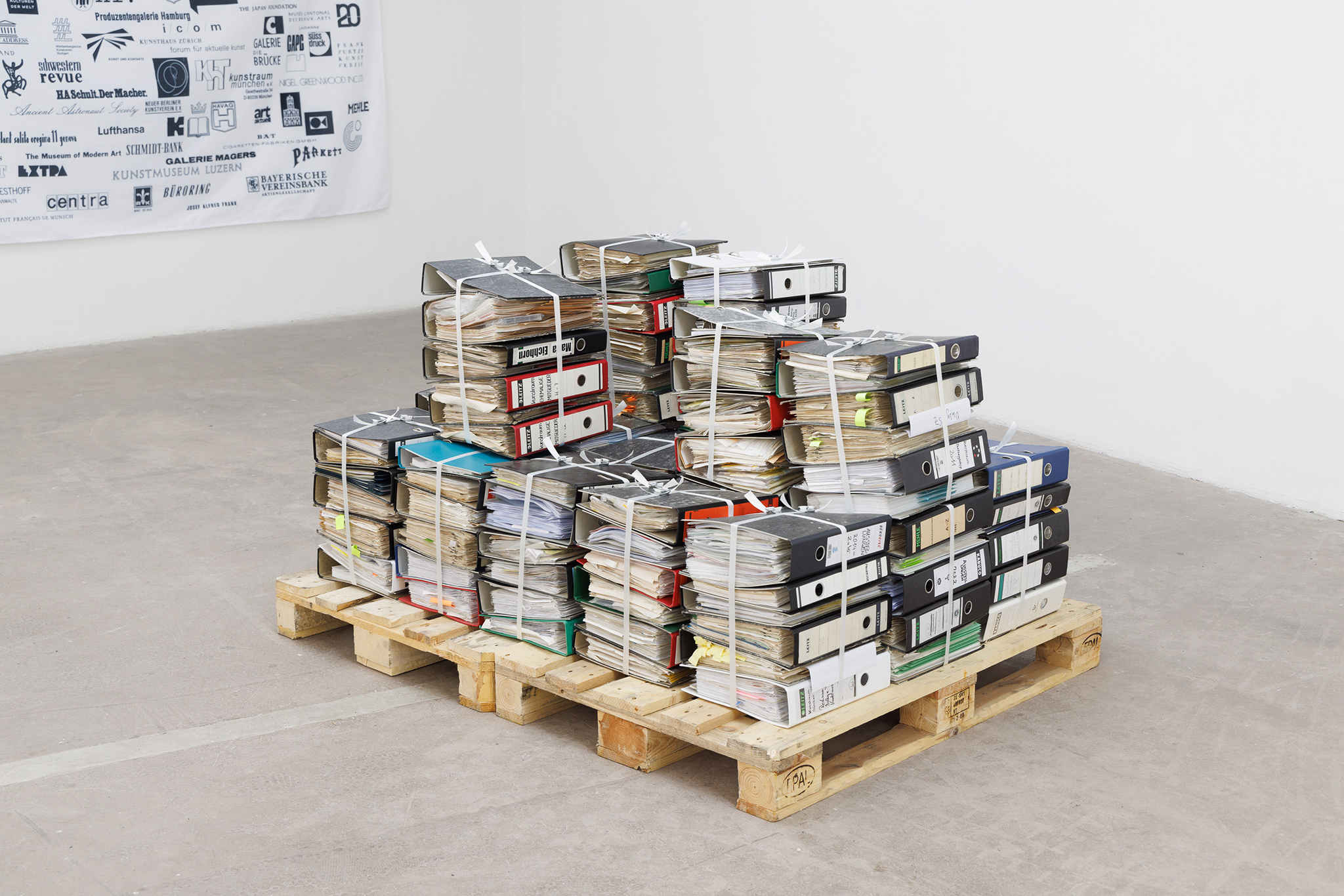 Hagen Verleger: “Kr. Archive” (photo: © Thomas Splett for Kunstraum München)