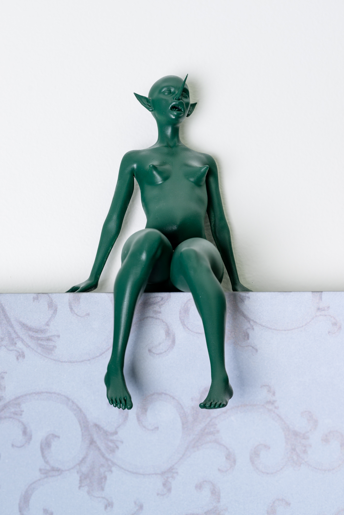 Travis John Ficarra, Chocolate goblin, 10 x 19 x 10 cm, resin, synthetic polymer paint