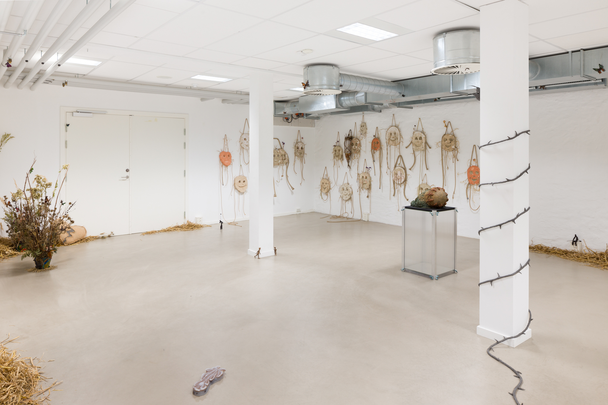 Chatter 'round the pond, exhibition view 2