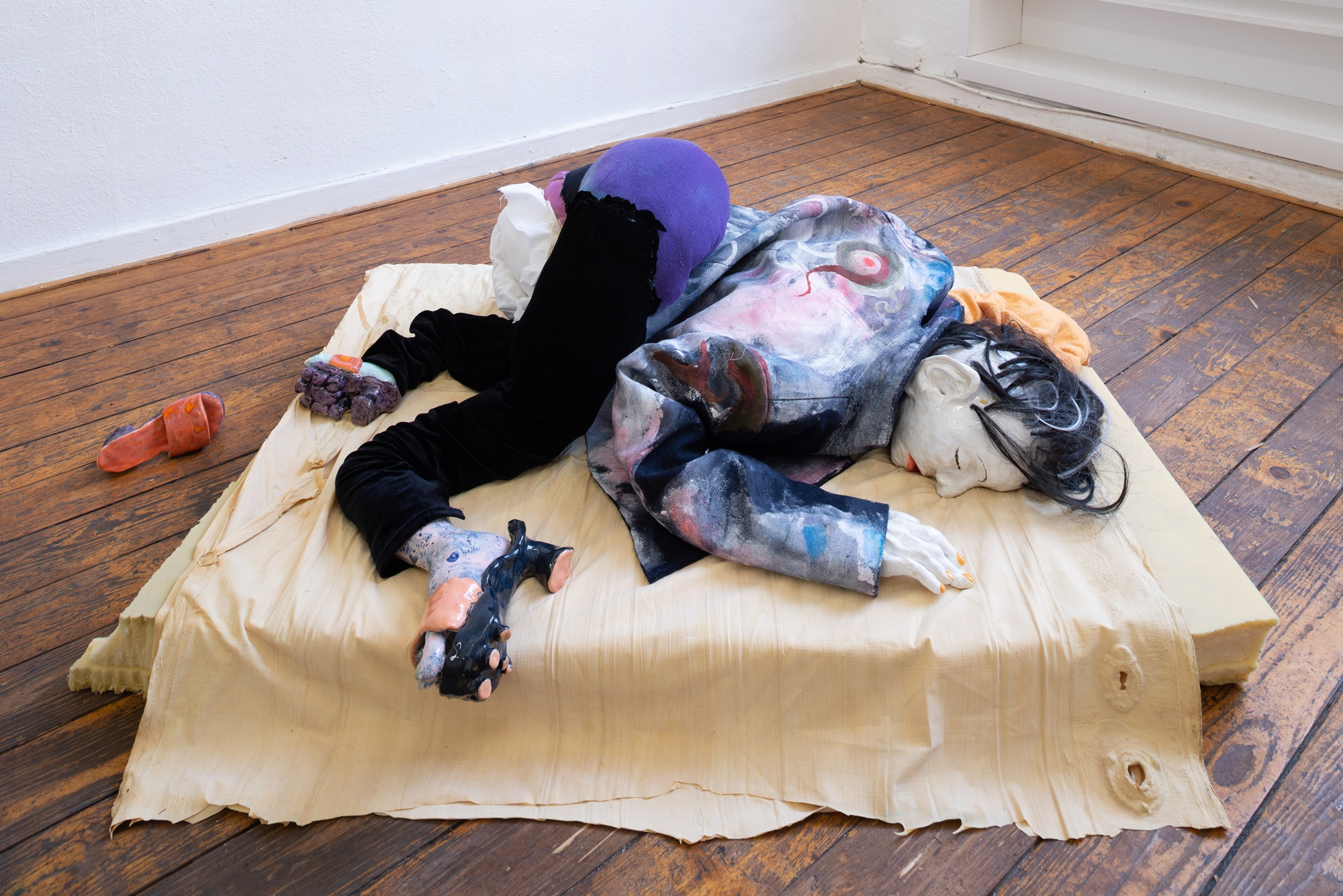 Nschotschi Haslinger, Bett 5, 2023, mixed media, 37 x 80 x 59 cm © the artist photo: Bernhard Adams