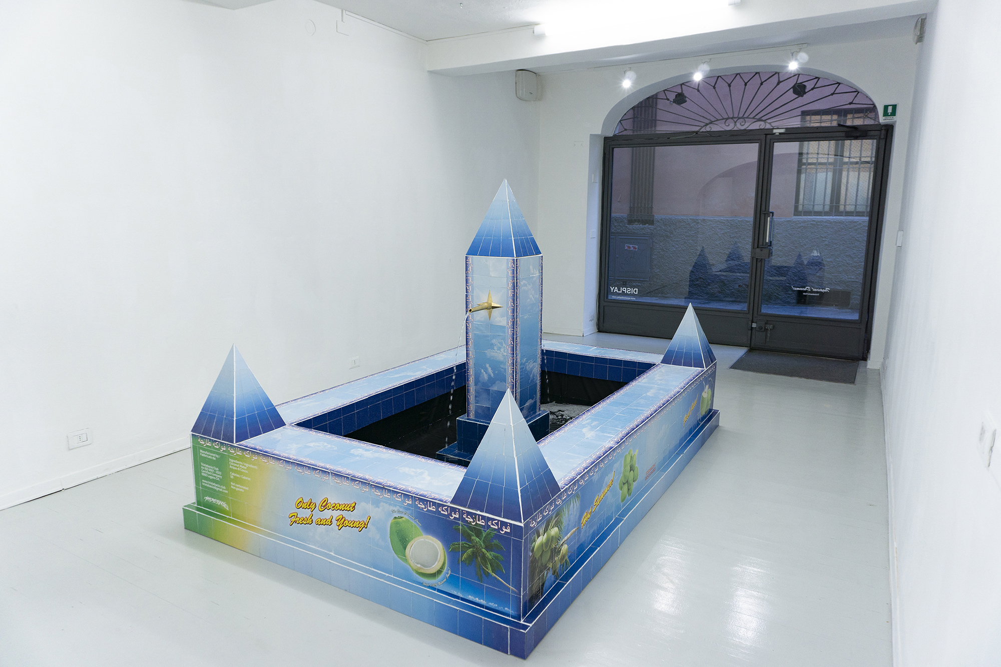 Tristebacio Club - Tropical Dreams - Exhibition view_4