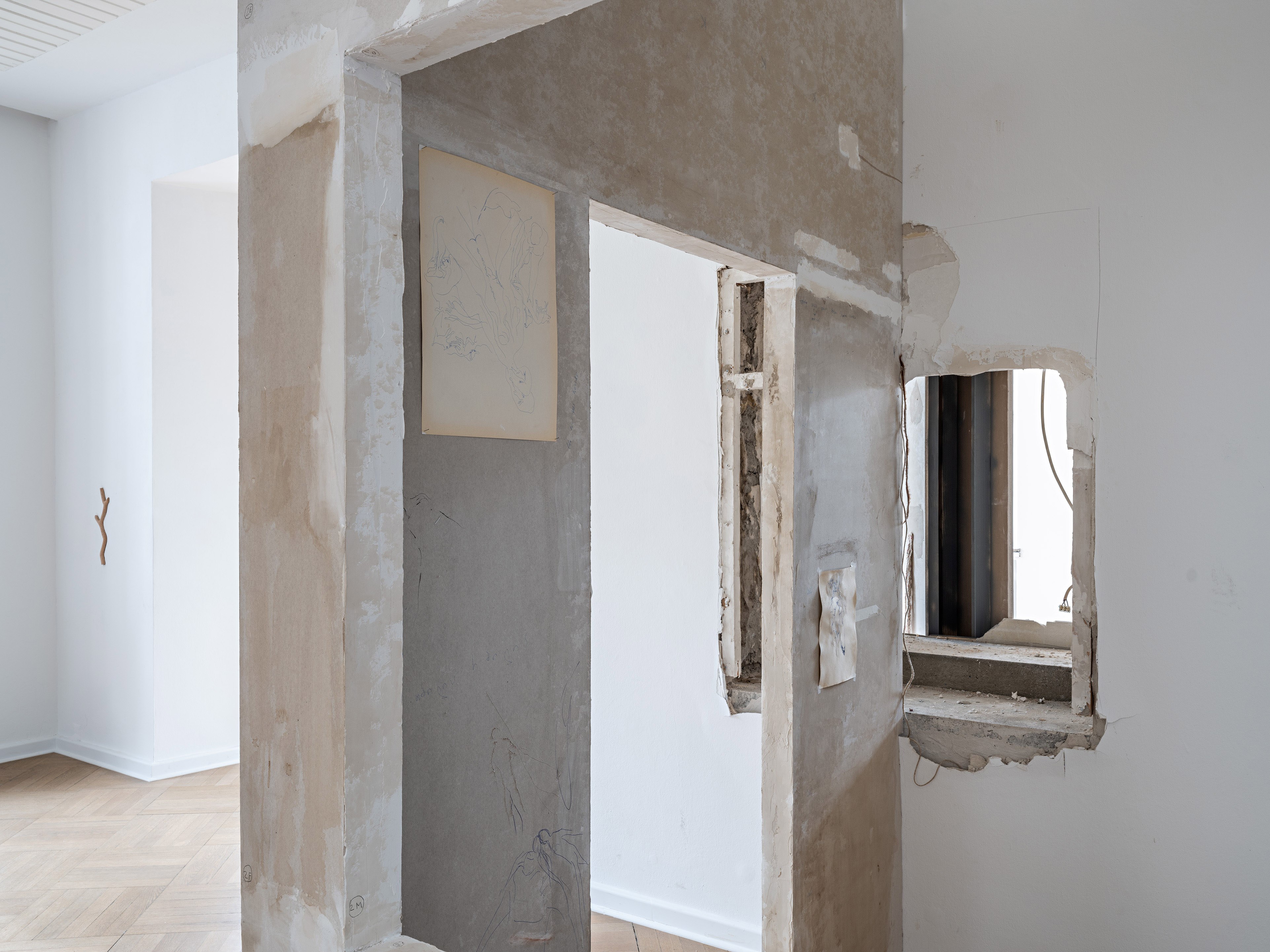 Installation view_Tolia Astakhishvili_I think it’s closed_2023_Kunstverein Bielefeld_Photo/Fred Dott