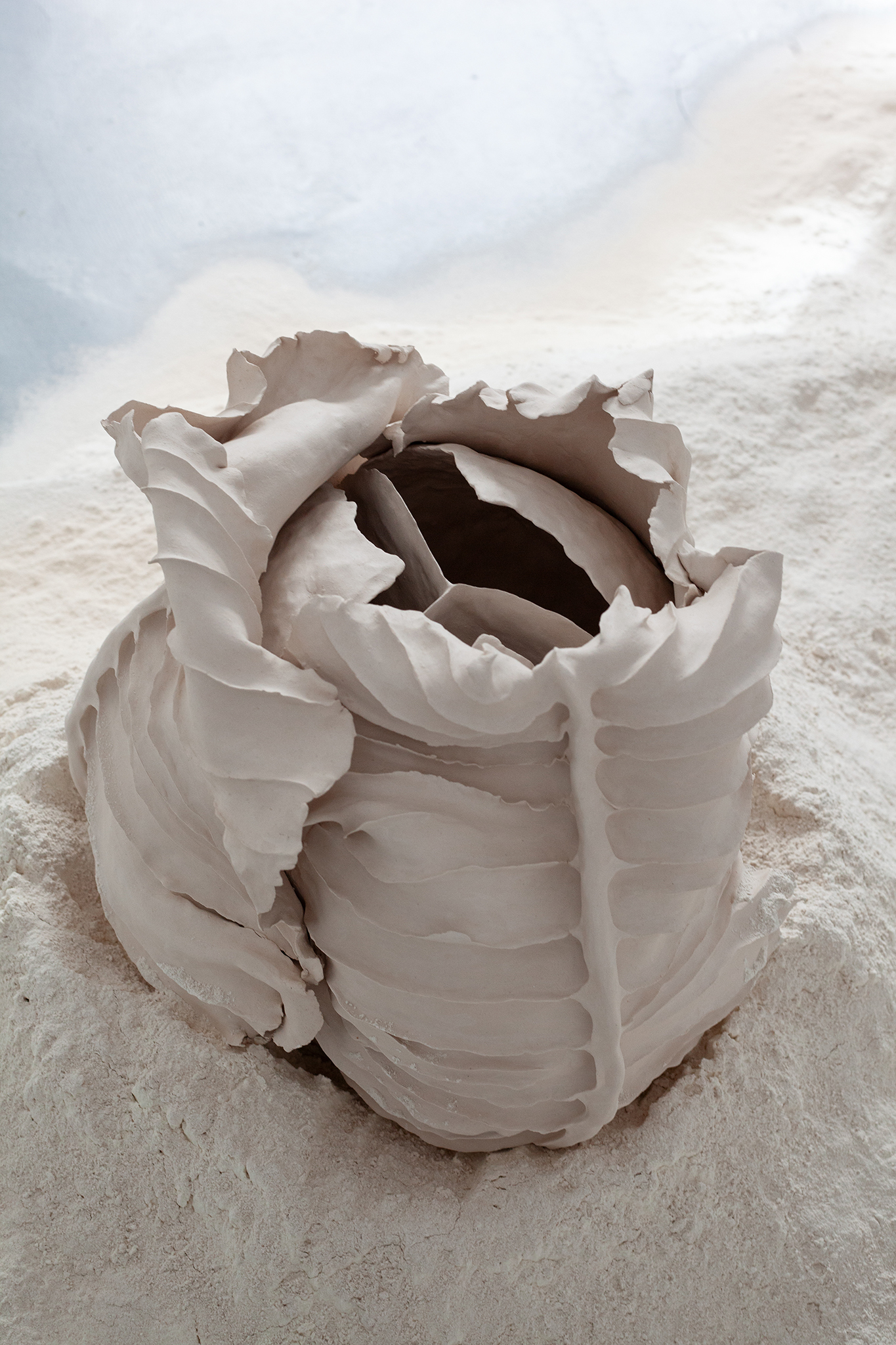 Sarah Doerfel, Pioneers (glow), 2023, ceramic on recycled flour, 41 x 52 x 45 cm