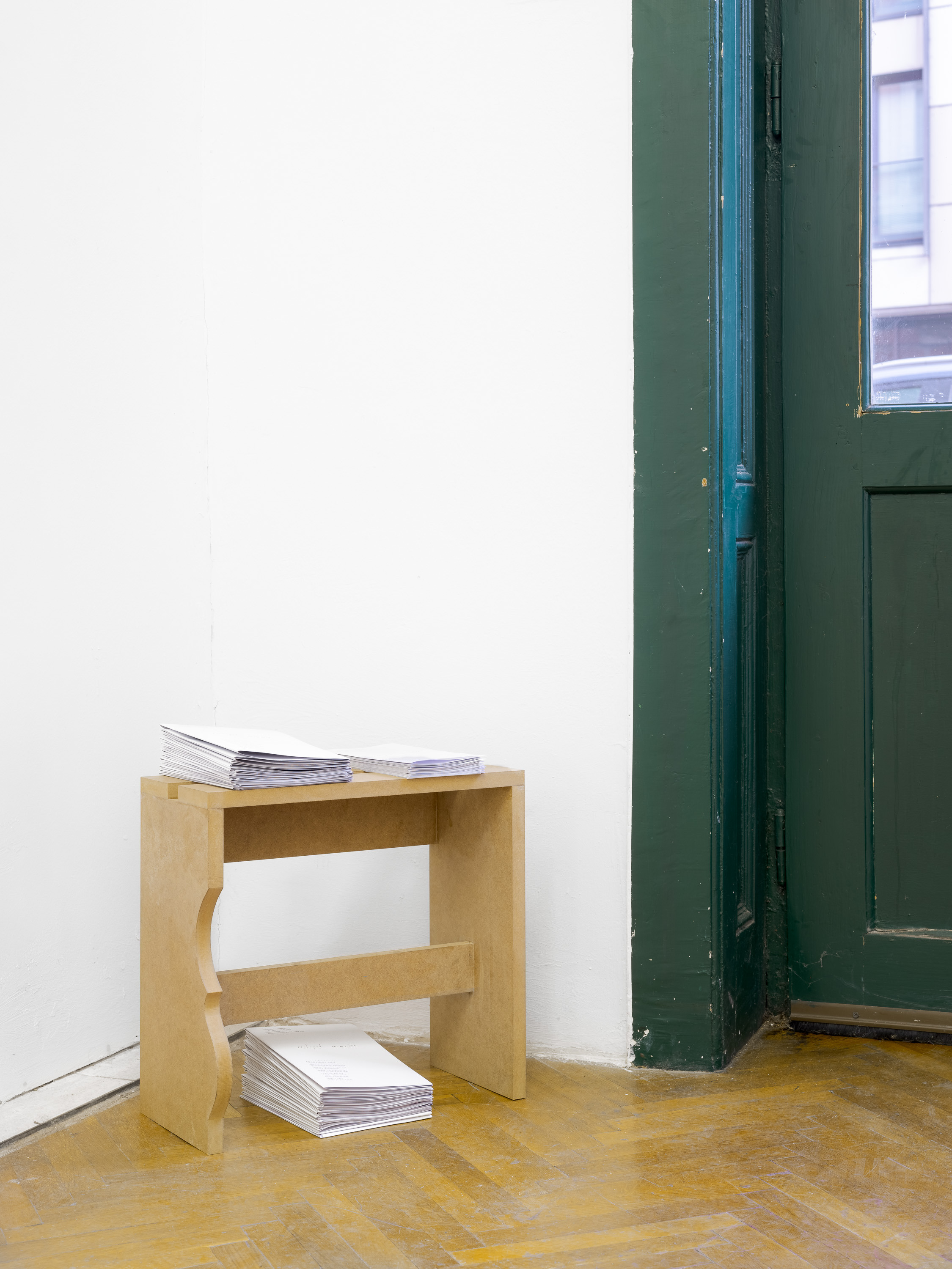 reshaped memories_stools by Lisa Sifkovits_Â© Tobias Ehrhardt