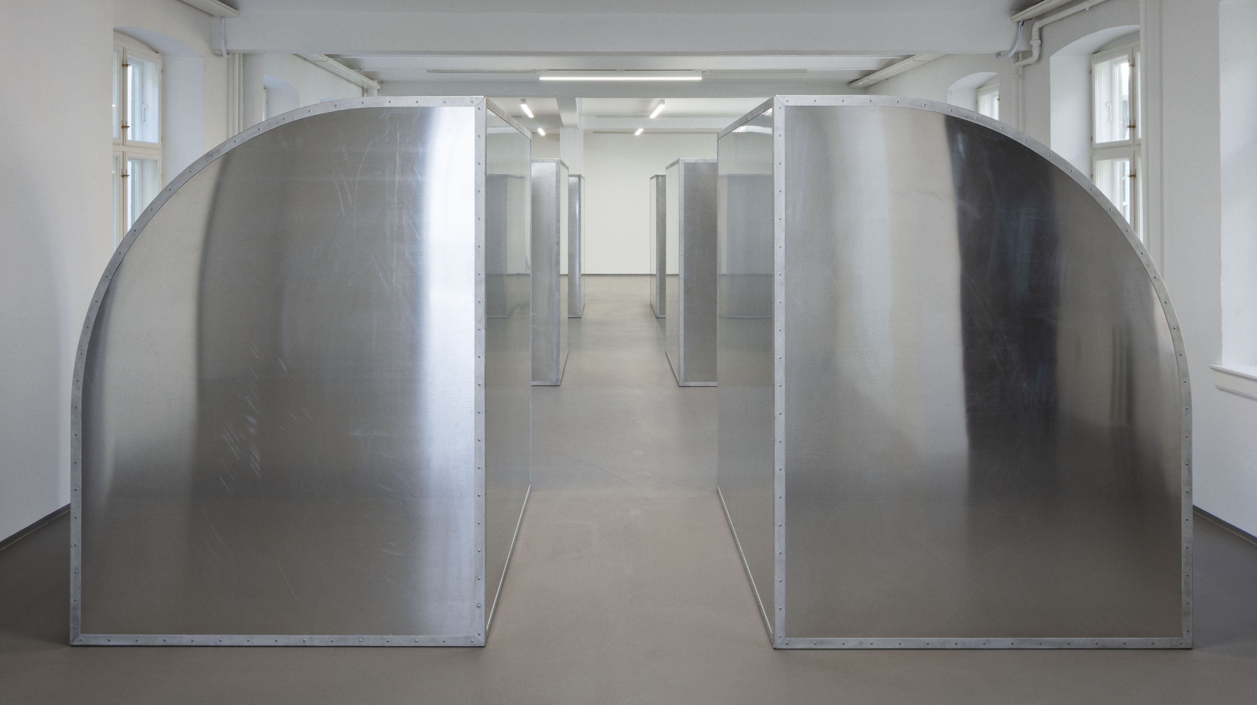 Benedikte Bjerre: Day to Day, 2023. Installation view OâOvergaden. Aluminium, pop rivets 6 parts, each 200,5 x 151 x 201 cm. Installation size variable. Installation size at OâOvergaden 200,5 x 377 x 811 cm. Photo: Laura Stamer