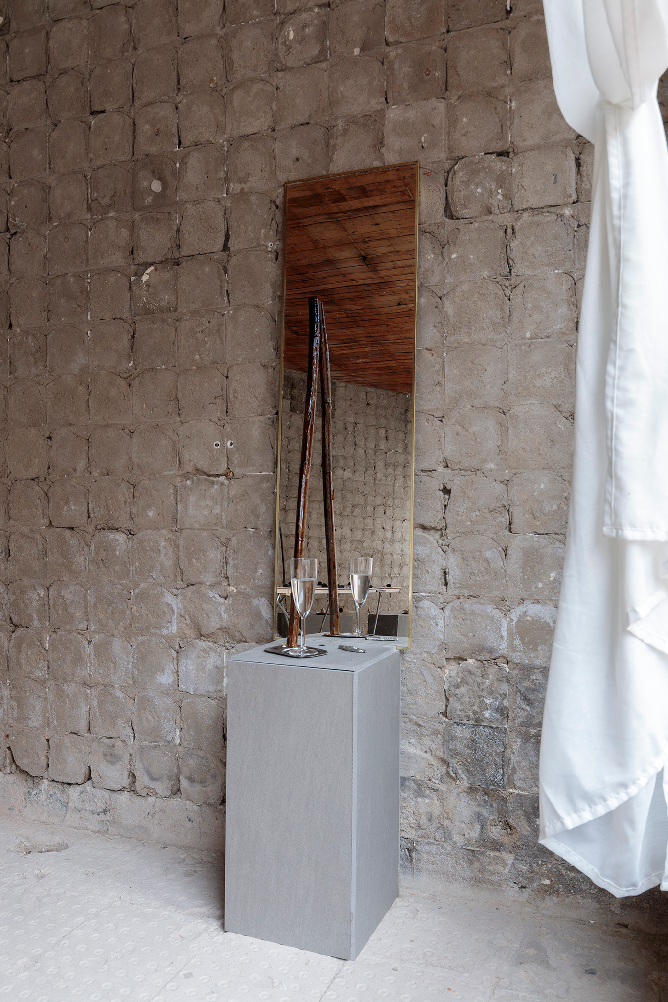 "Cut open in half. See what’s inside.", exhibition view: Galvanie Galerie, photos: Lukas Pürmayr