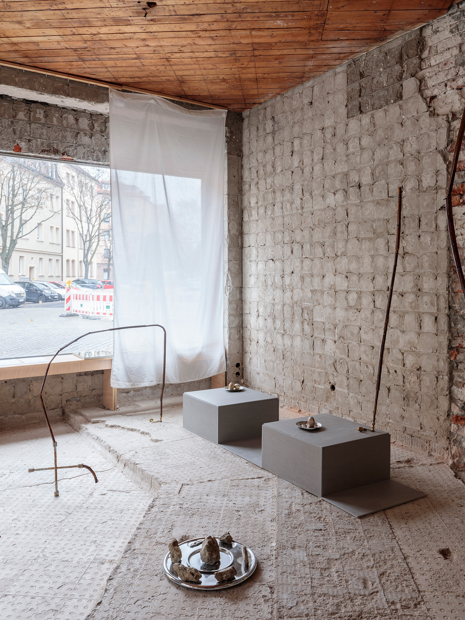 "Cut open in half. See what’s inside.", exhibition view: Galvanie Galerie, photos: Lukas Pürmayr