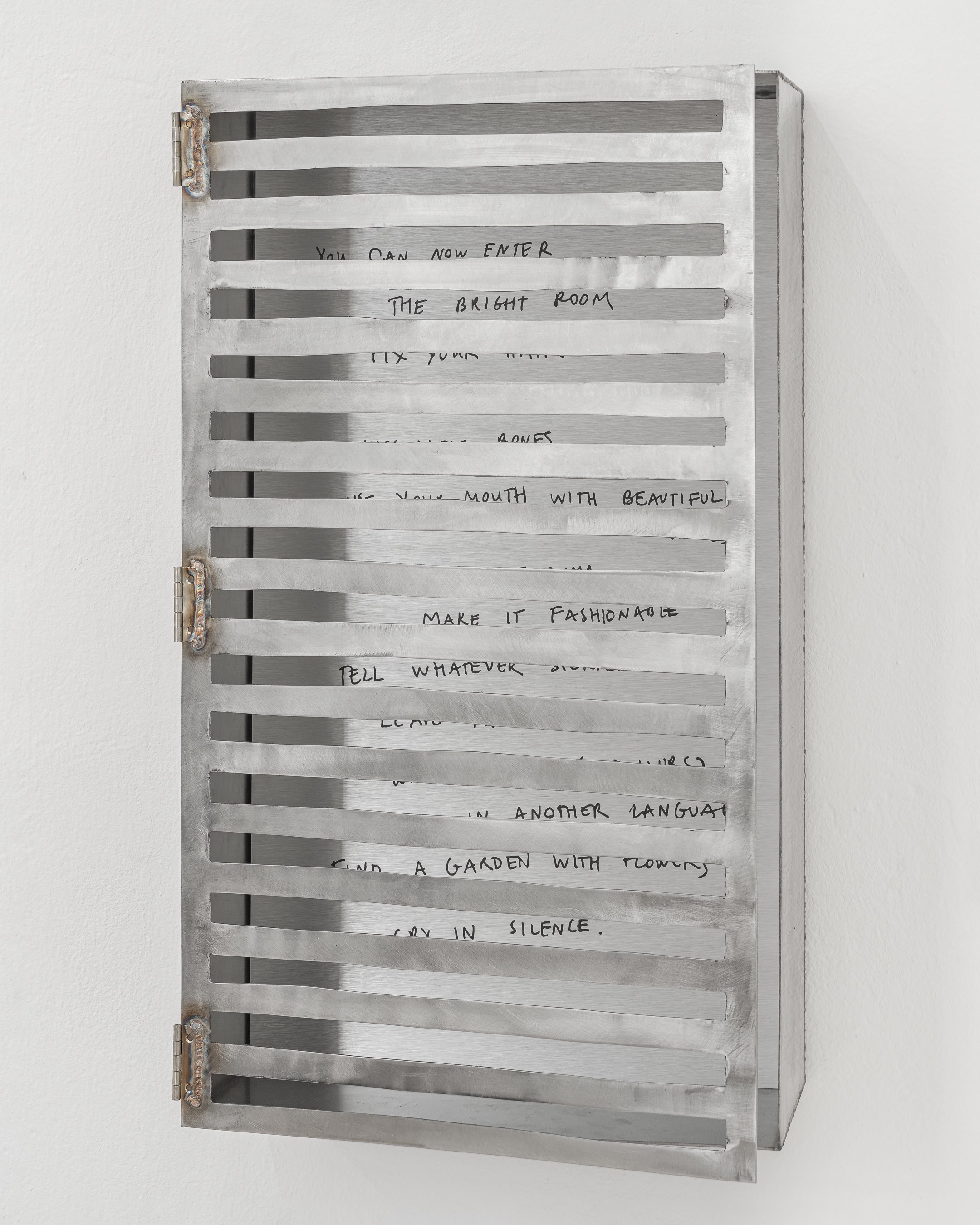 Tarek Lakhrissi, COME TO ME, 2023, Stainless steel, alluminium plate, 70x40x20 cm Courtesy: The Artist, Clima, Milan and Galerie Allen, Paris