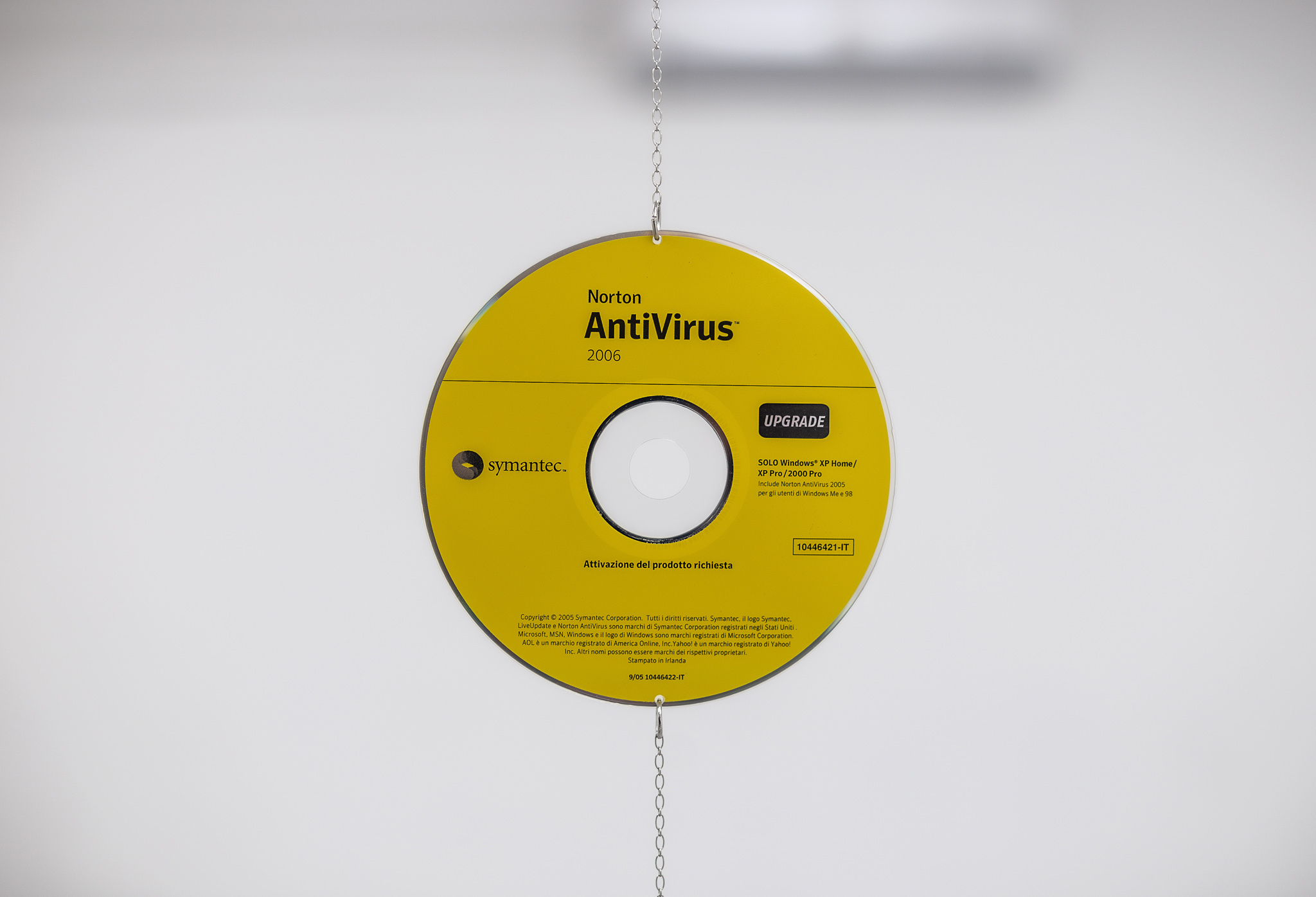 Rémi Lécussan Antibody , 2023 Antivirus CD-ROM and chain, 225 x 12 x 0,2 cm