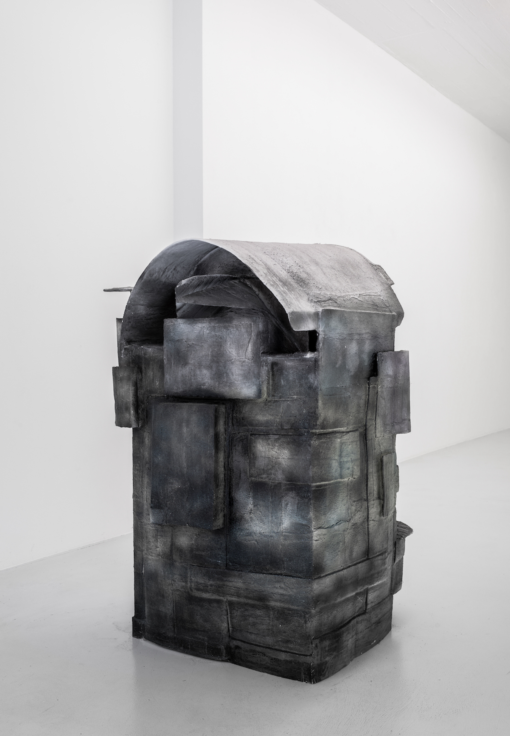 Alyce Ford, Object 3, mixed media, 114 x 80 x 70 cm, 2023