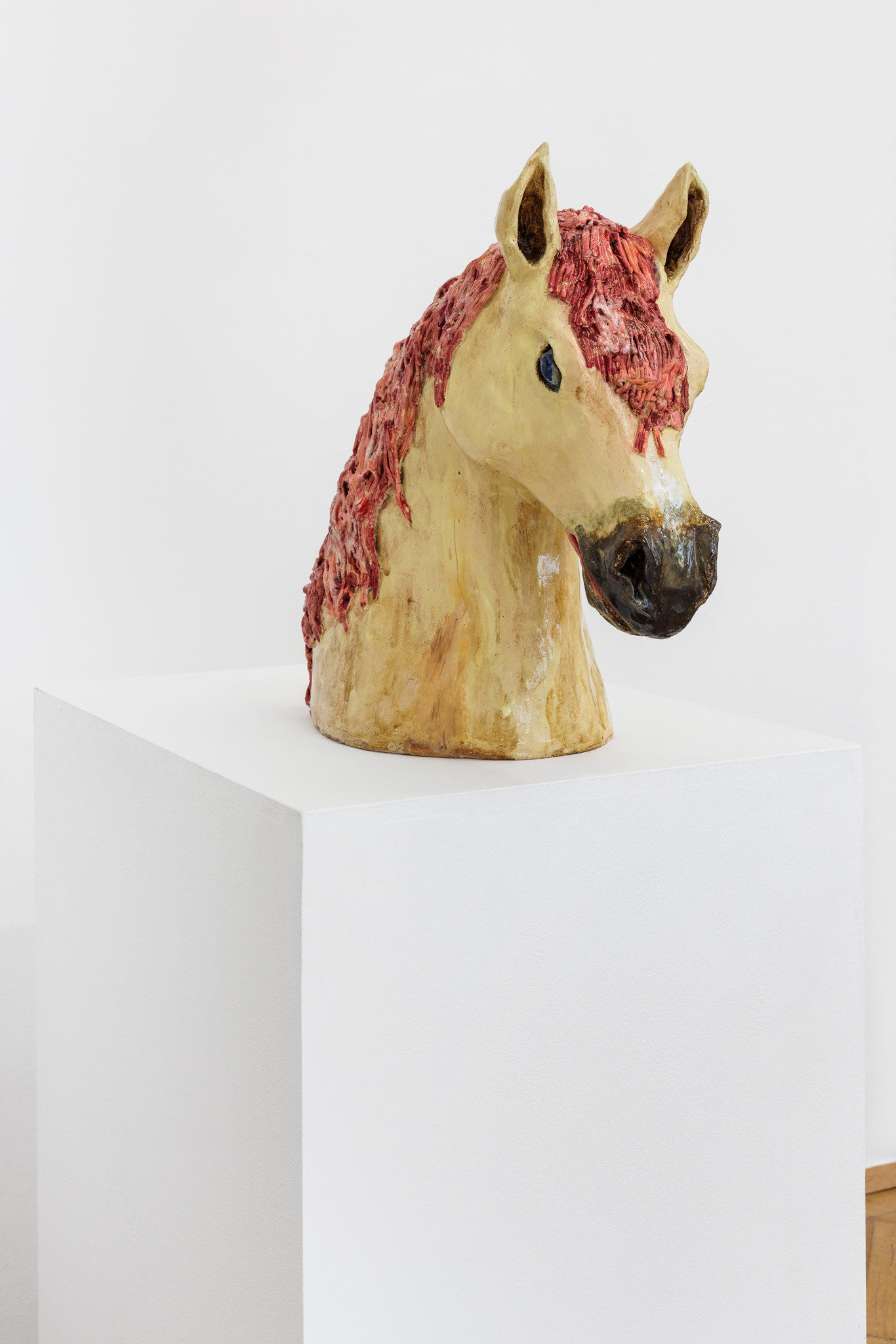 Dominika Bednarsky: Itâ€™s Chow Time (Pferd), 2023, Installation View, Glazed Ceramics, 20h x 40w x 50d cm