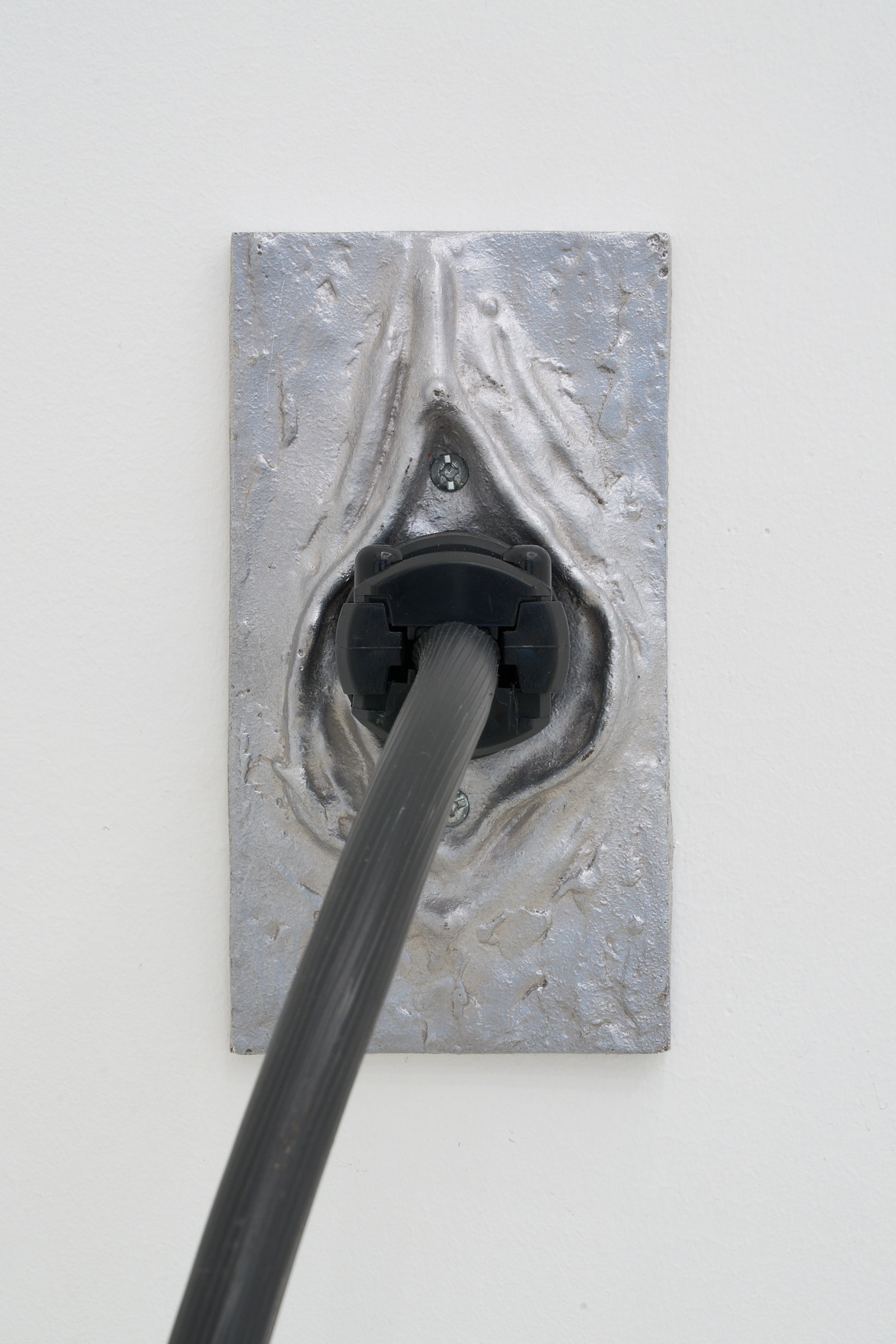 Detail of : Tomás Díaz Cedeño Humming Song II, 2023 Cast aluminum, electronic mechanism, rattles, outlet, Various dimensions