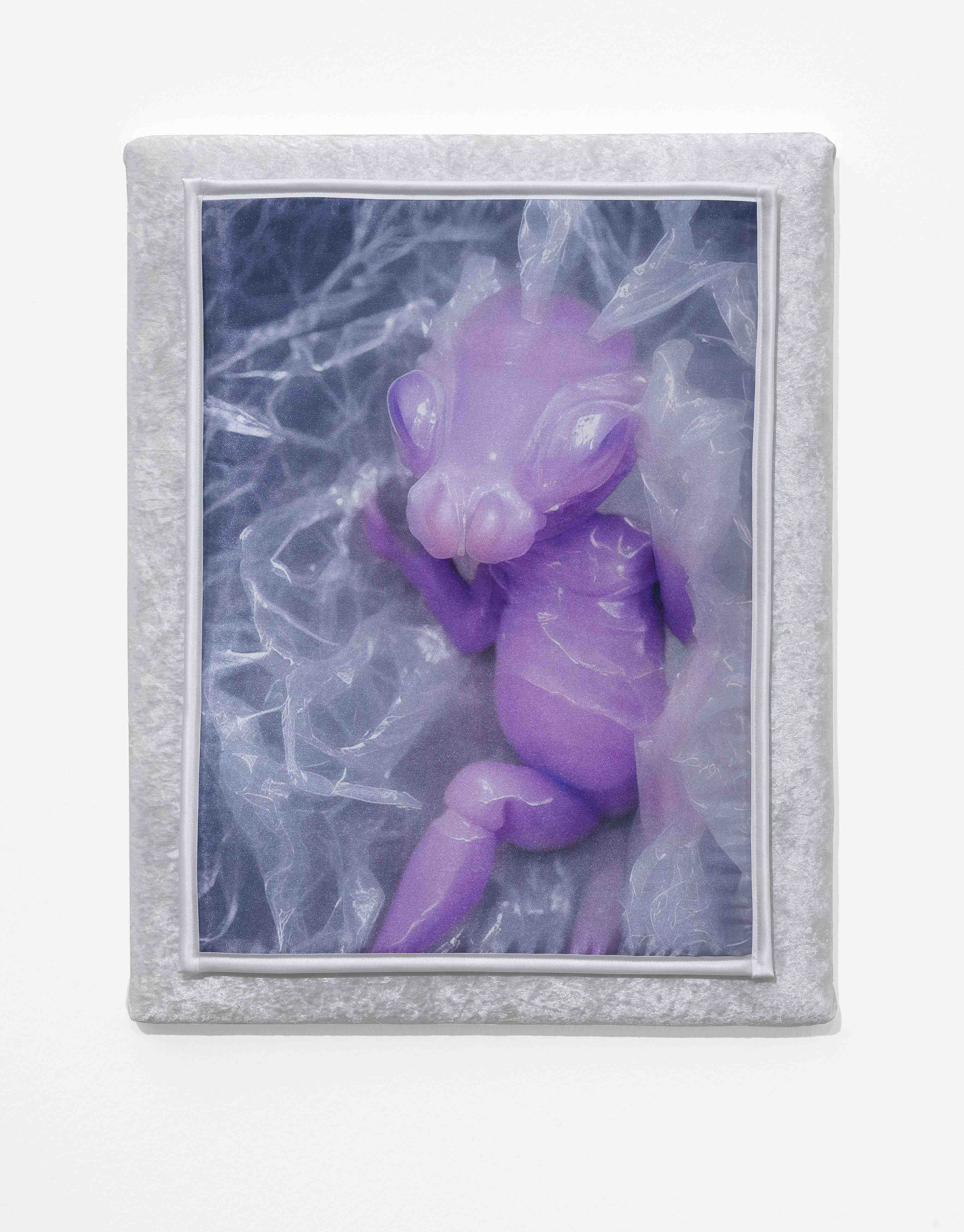 Mary-Audrey Ramirez, Forced Amnesia, installation view (Strong Baby Jesus Vibes, satin print on crushed velvet, 2022), Kunsthalle Gießen, 2023 © Günzel Rademacher