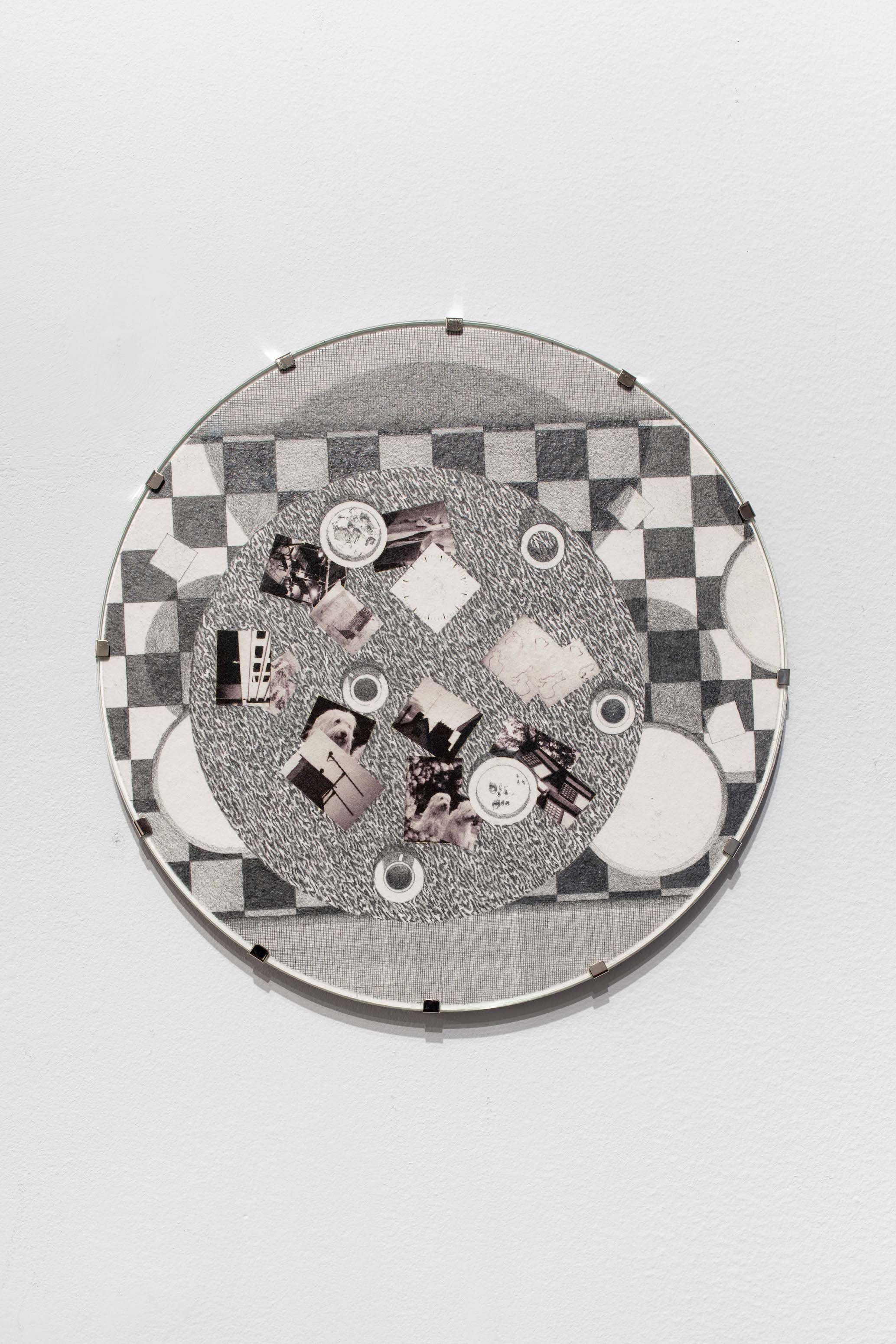 Table 2, 2023 Print and pencil on paper in aluminum uv glass clipframe, 20 cm (diameter) Courtesy of the artist and Crèvecœur, Paris. Photo: Martin Argyroglo