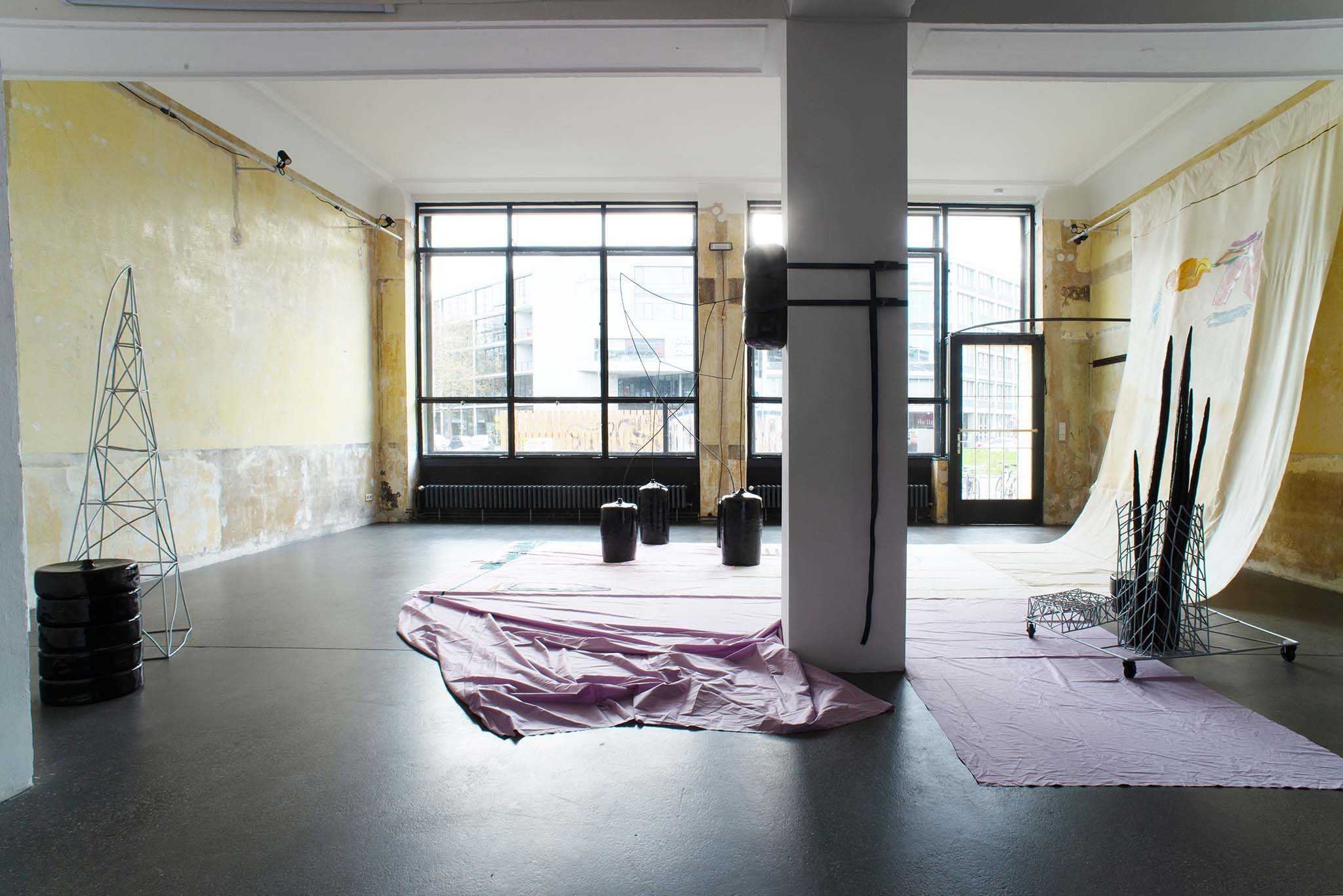 soft island hard edge - Charlene Hahne & Lisa Seebach, 2023, installation view © in-conversation-with and the artists