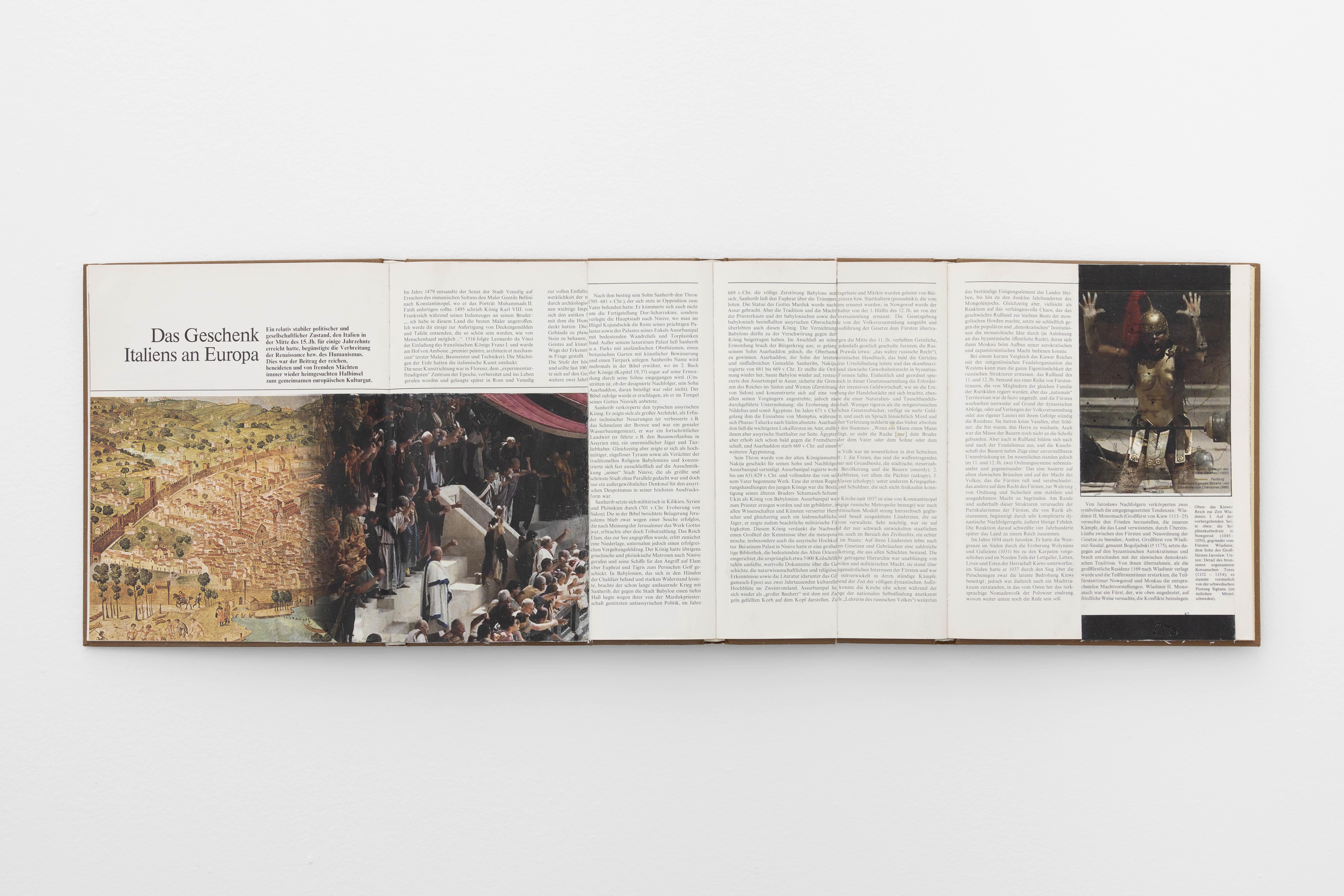 Dan Vogt, Das Geschenk Italiens an Europa, 2023, Acrylic, toner on books, 84cm x 27cm x 3cm