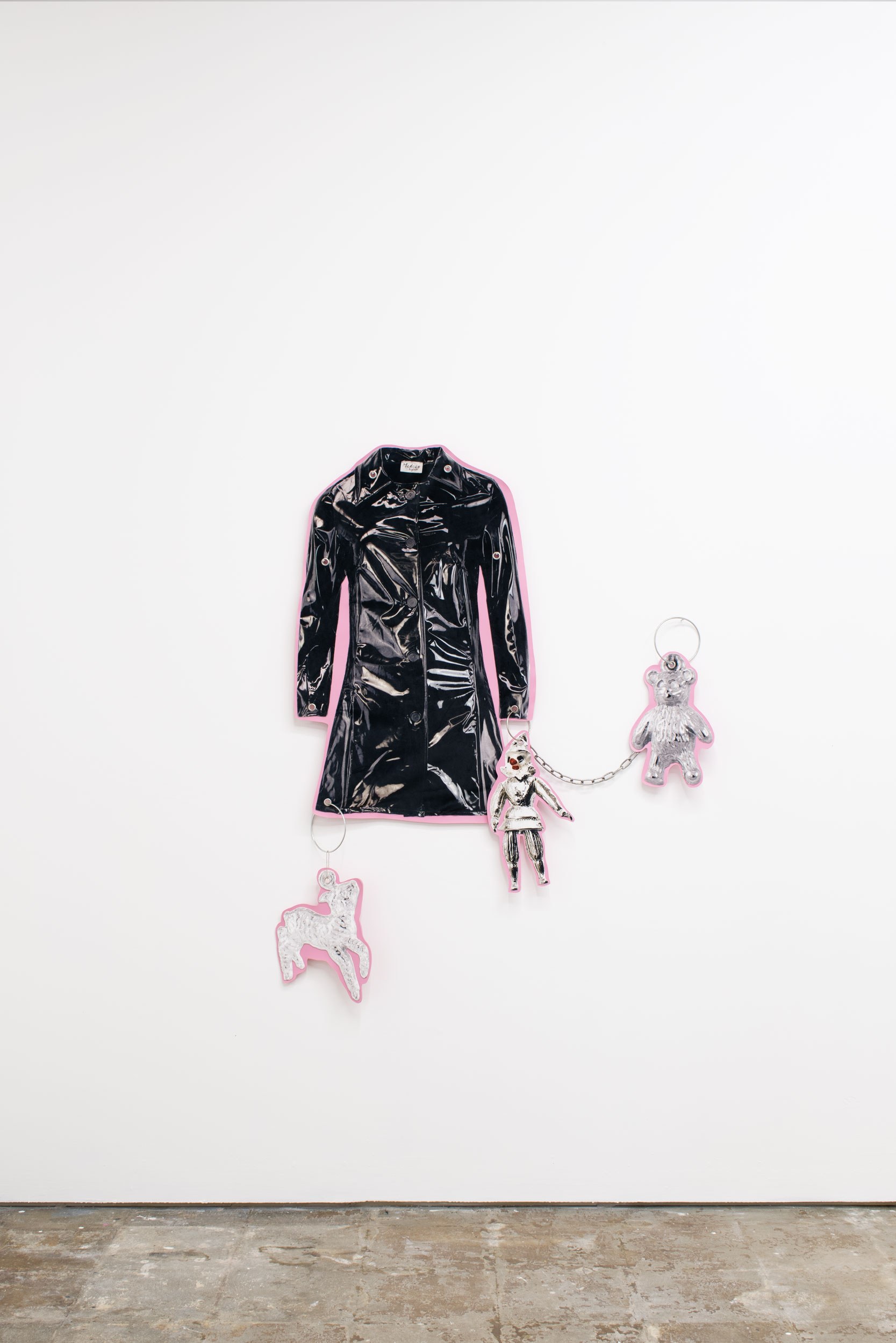 Adorable Velvet, metal connectors, ball chains, faux leather, stainless steel nails 140 x 106cm 2023