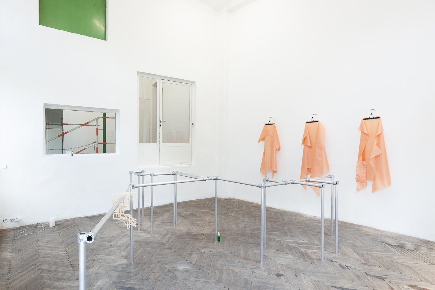 Installation view, Daniela Grabosch - WE ARE ALL ENTANGLED HYBRID ORGANISMS HERE., new jörg, 2023