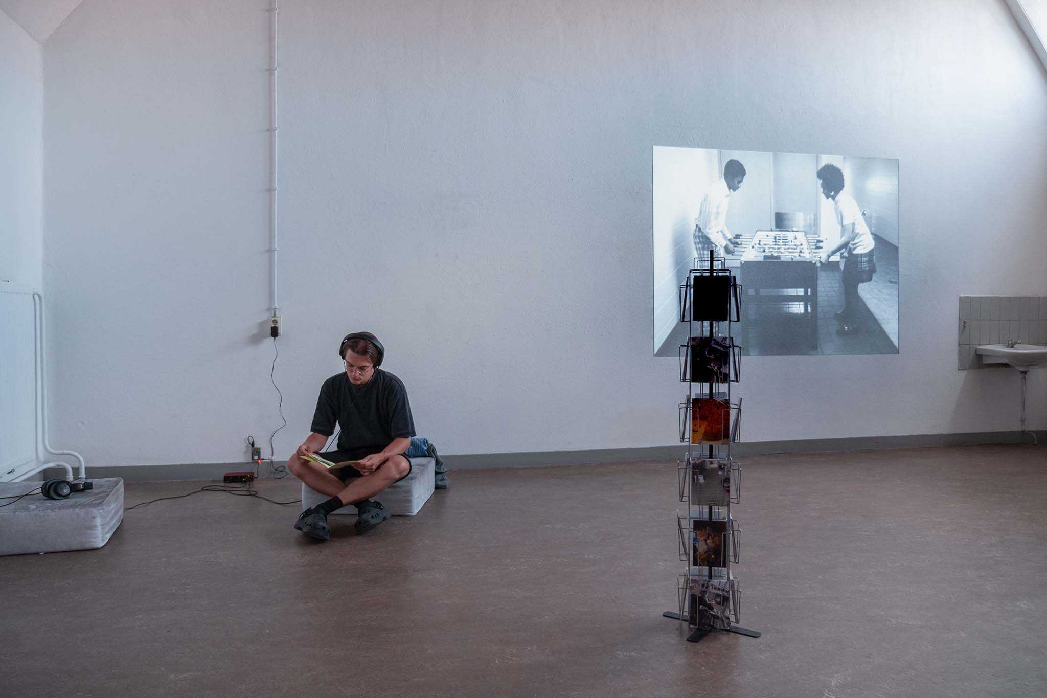 Group Efforts, exhibition view, WET