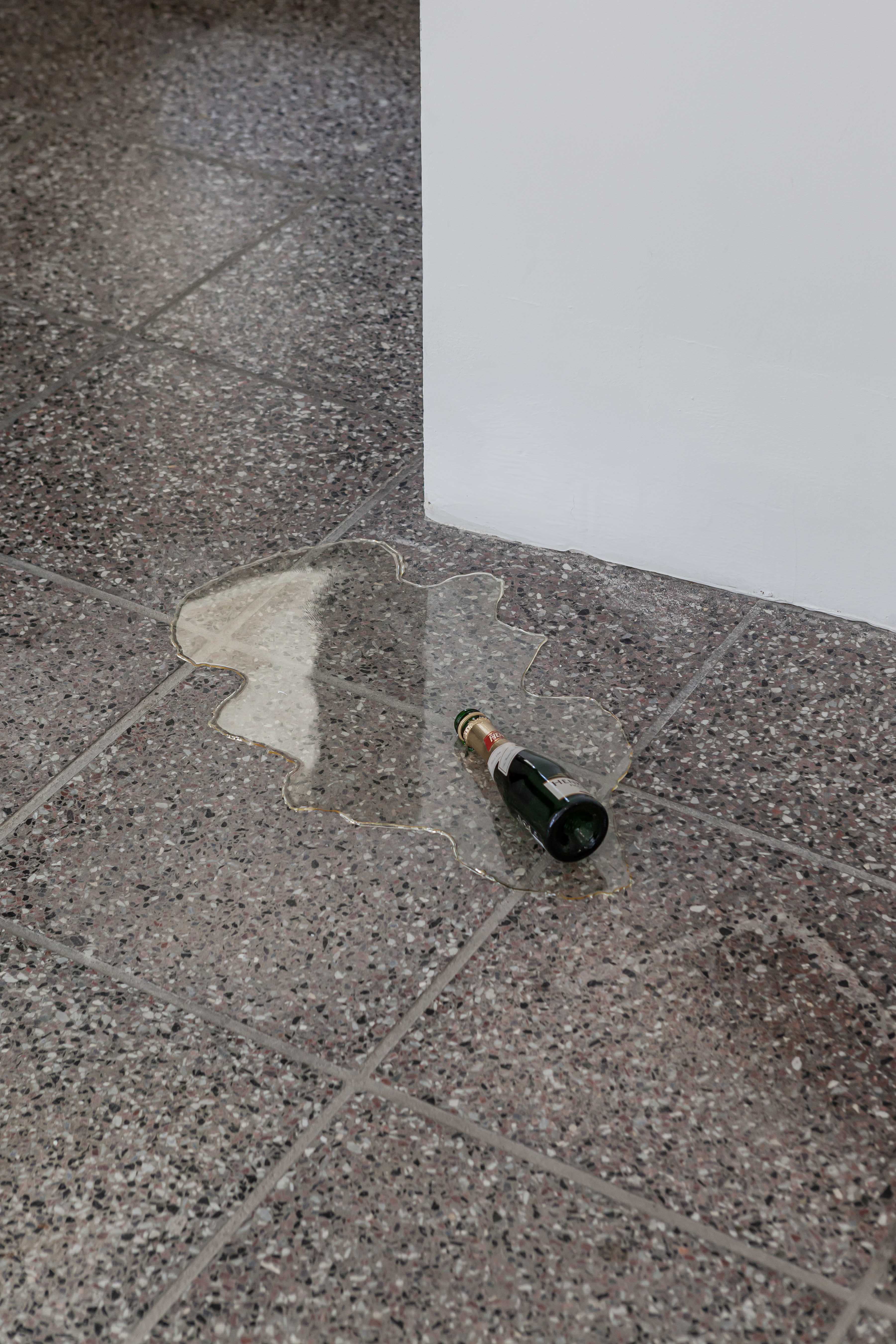 Paul Nägele: huge fan of your work – Henkell Piccolo Trocken, epoxy, 2023