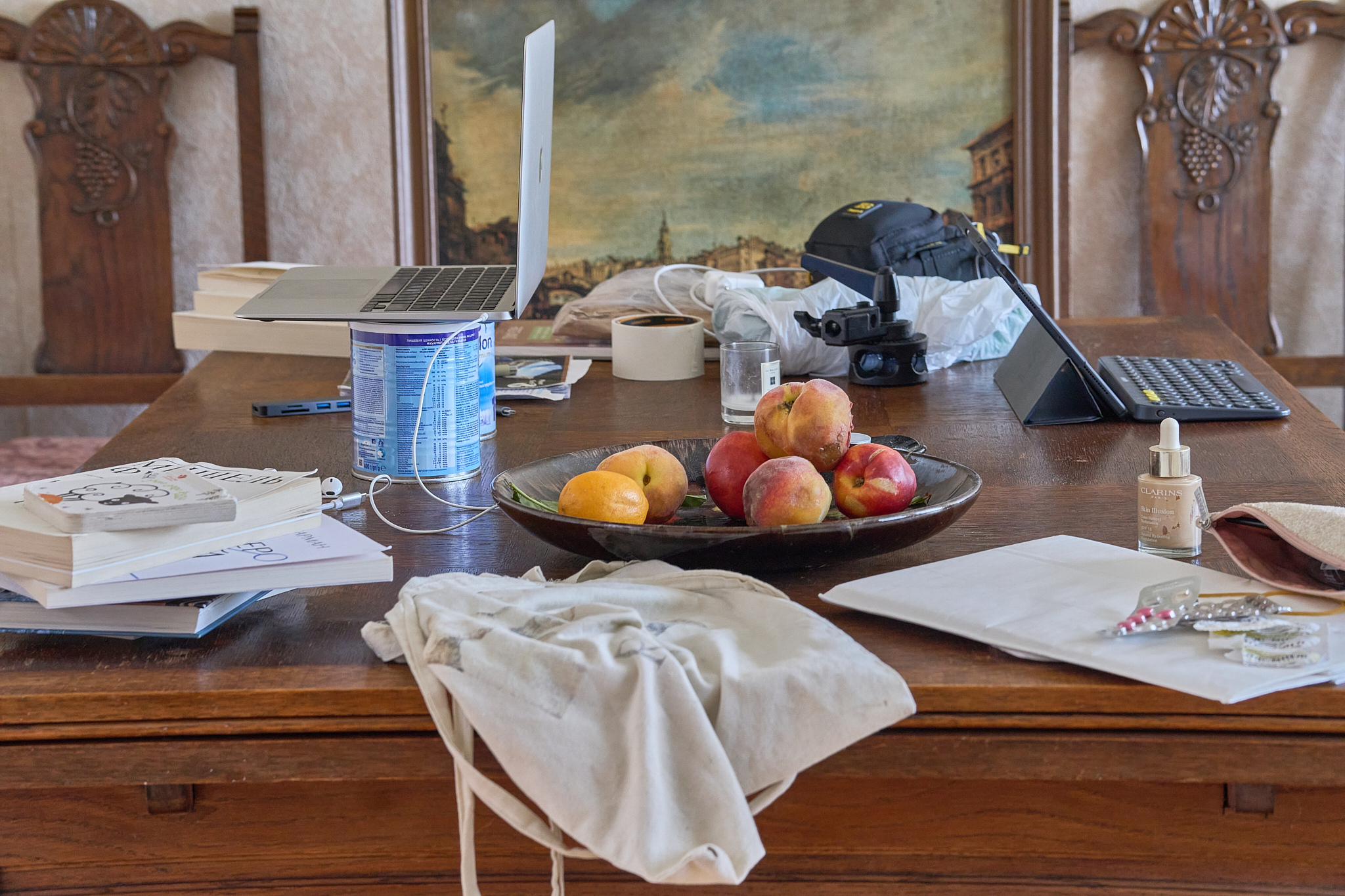 Part 1. Documentation of living room
Around painting